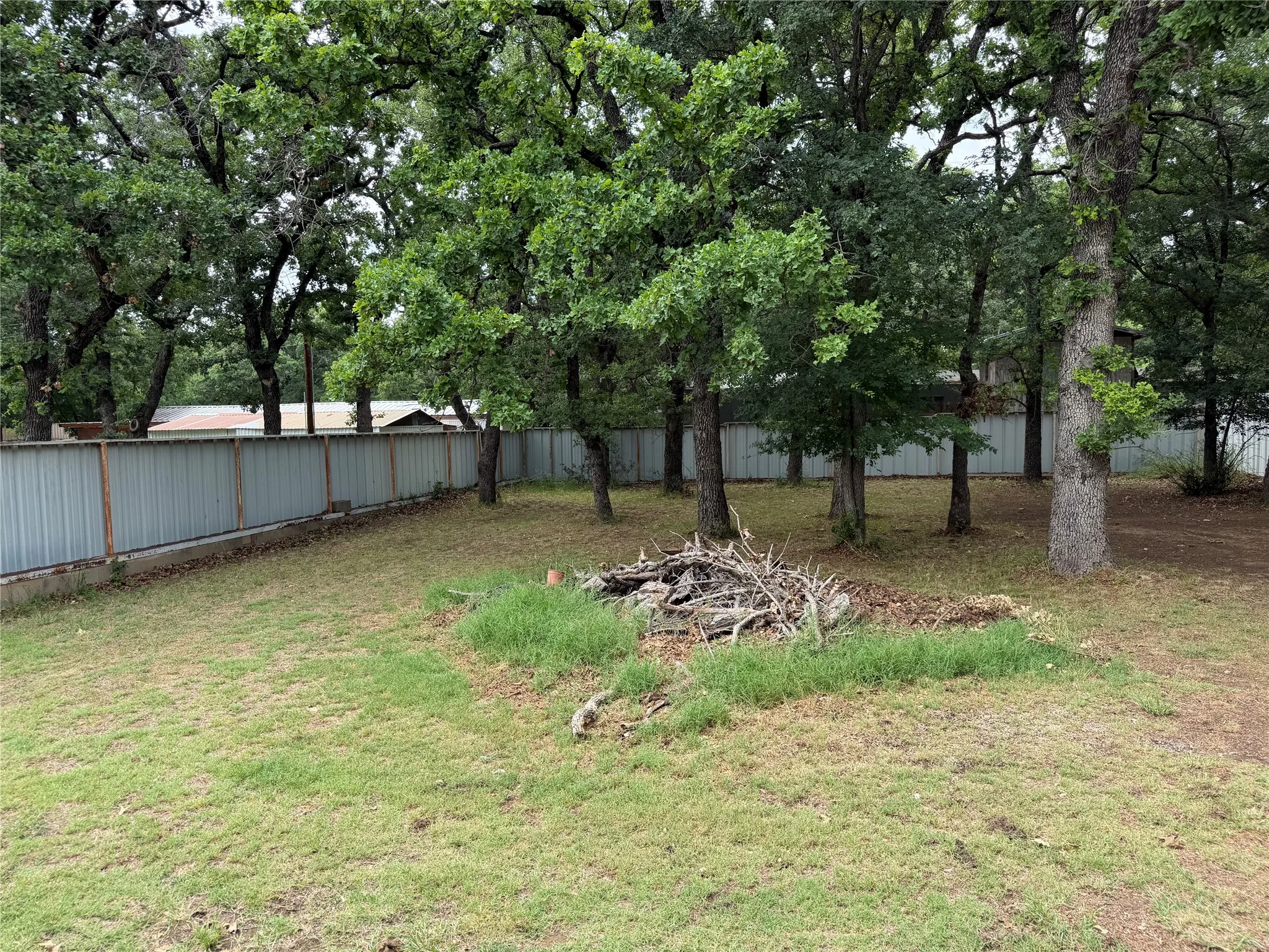 Single Family Residence For Sale in Brown County , 2140 Redbud Drive, May, Texas 76857, 0, 0, Garage spaces, 680 Sqft, built in 2007, Price $75,000, mls#21278629, Real Estate Agent in May, Homes For Sale in Brown county, Homes For Sale in May, Realtor in May Texas, Real Estate Brokerage Independent Realty Texas, Luminita Cordes Realtor