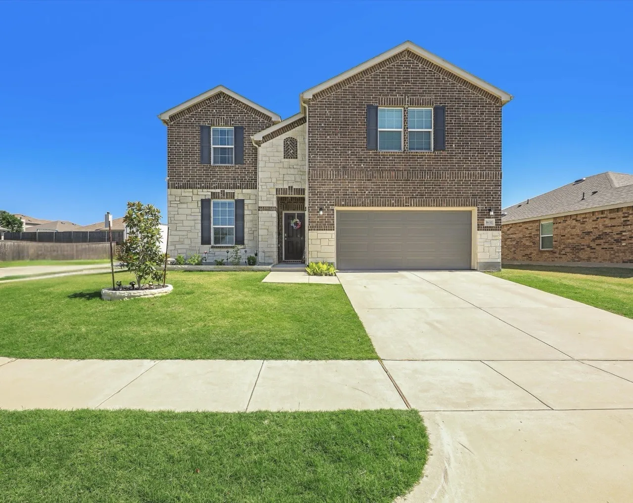 Single Family Residence For Sale in Denton County , 1632 Trace Drive, Aubrey, Texas 76227, 4 Bedrooms, 3 Bathrooms, 2 Garage spaces, 2,766 Sqft, built in 2019, Price $417,000, mls#21273203, Real Estate Agent in Aubrey, Homes For Sale in Denton county, Homes For Sale in Aubrey, Realtor in Aubrey Texas, Real Estate Brokerage Independent Realty Texas, Luminita Cordes Realtor
