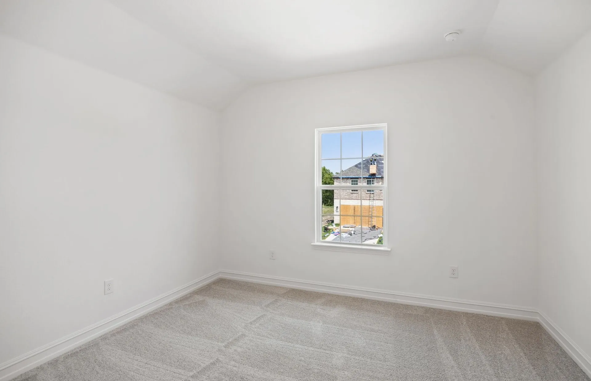 Secondary bedroom