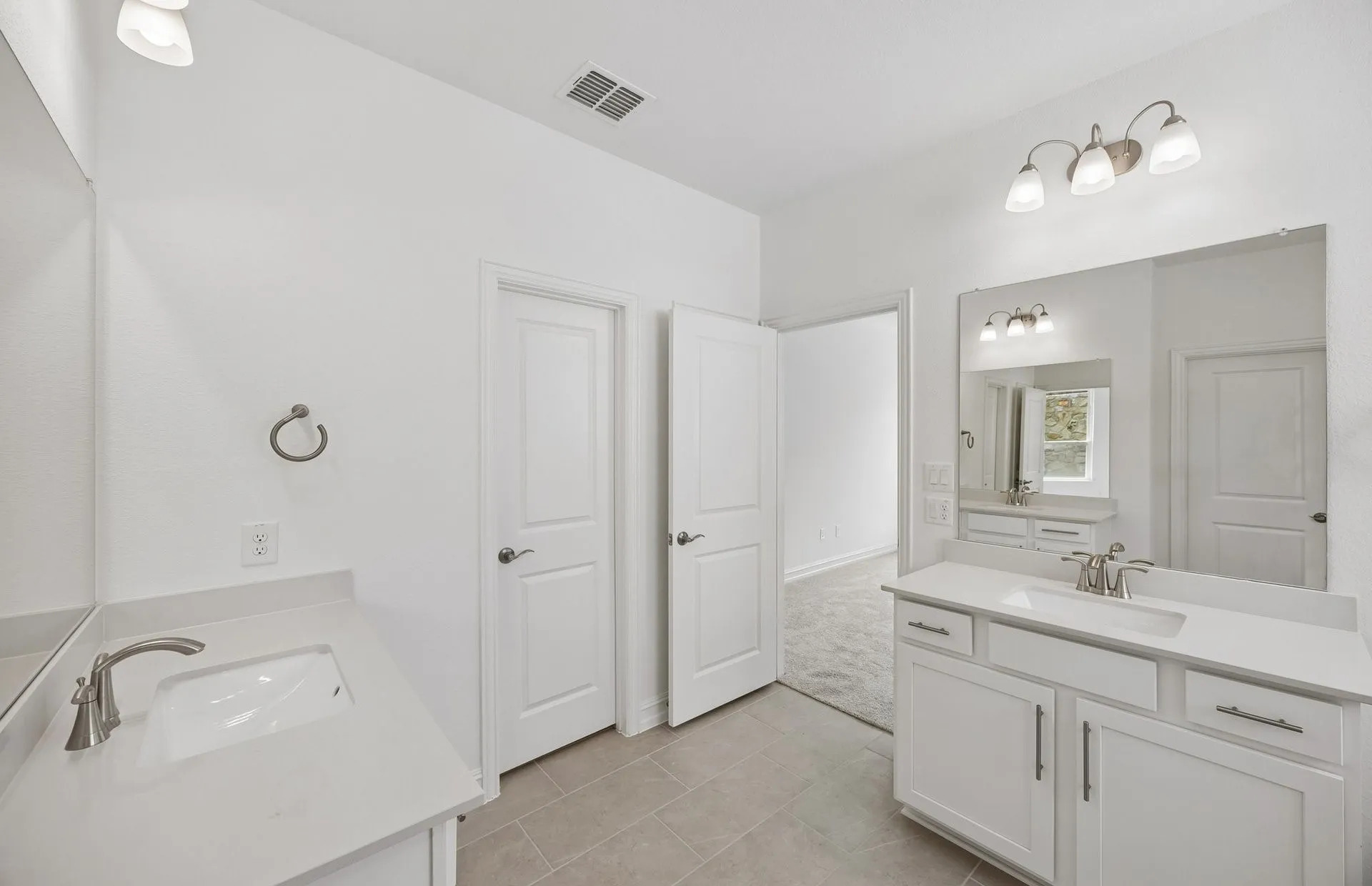 Double vanity in primary bath