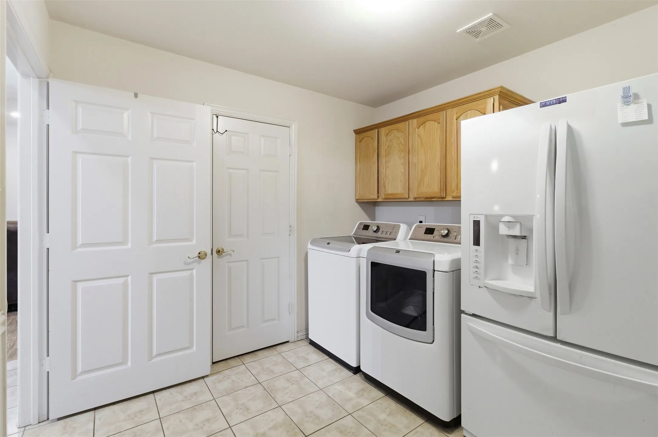 Single Family Residence For Sale in Collin County , 2725 County Road 494, Princeton, Texas 75407, 3 Bedroom, 3 Bathroom, 3 Garage spaces, 2,296 Sqft, built in 2004, mls#21278645, Real Estate Agent in Princeton, Homes For Sale in Collin county, Homes For Sale in Princeton, Realtor in Princeton Texas, Real Estate Brokerage Independent Realty Texas, Luminita Cordes Realtor