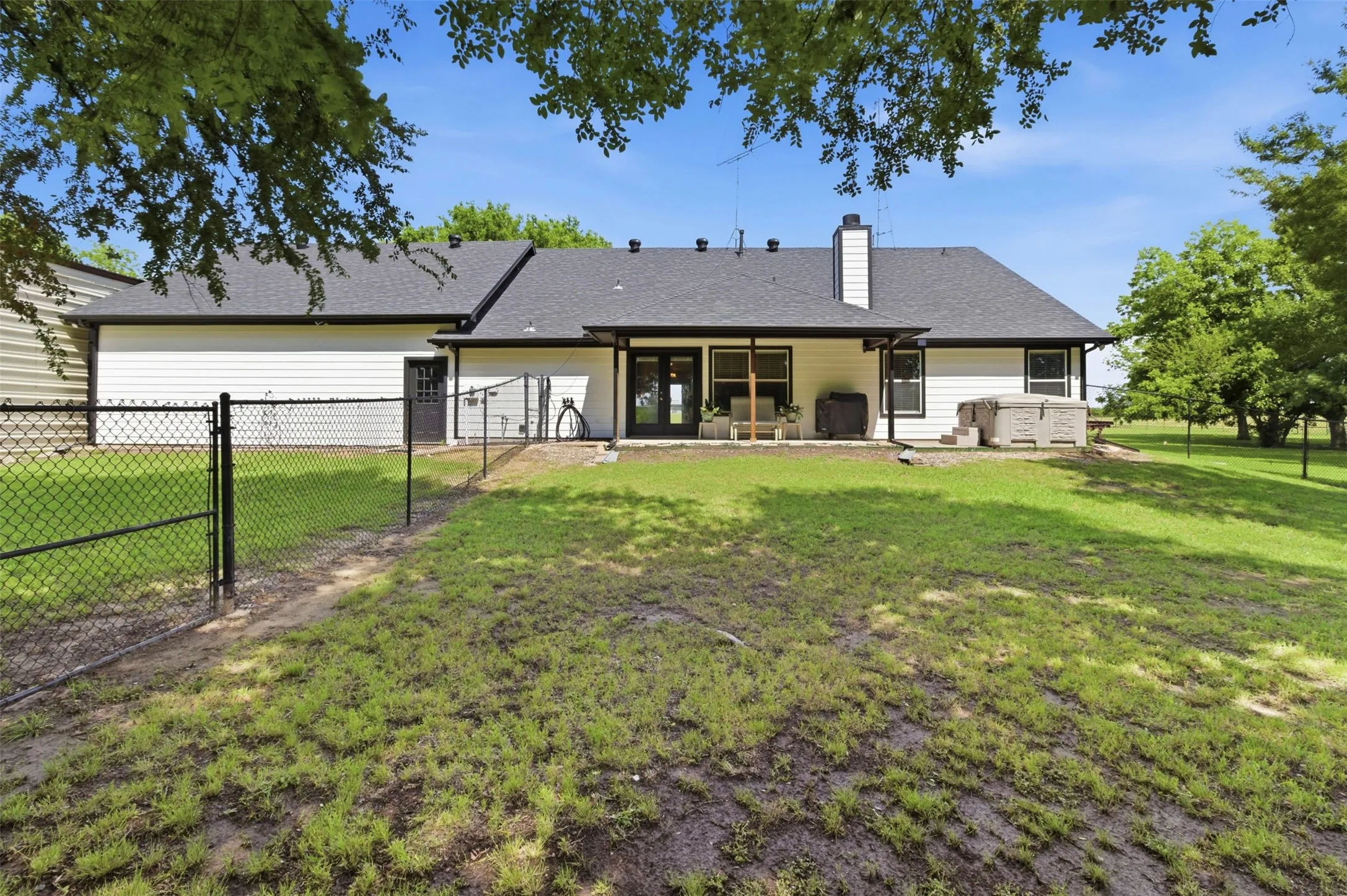 Single Family Residence For Sale in Collin County , 2725 County Road 494, Princeton, Texas 75407, 3 Bedroom, 3 Bathroom, 3 Garage spaces, 2,296 Sqft, built in 2004, mls#21278645, Real Estate Agent in Princeton, Homes For Sale in Collin county, Homes For Sale in Princeton, Realtor in Princeton Texas, Real Estate Brokerage Independent Realty Texas, Luminita Cordes Realtor