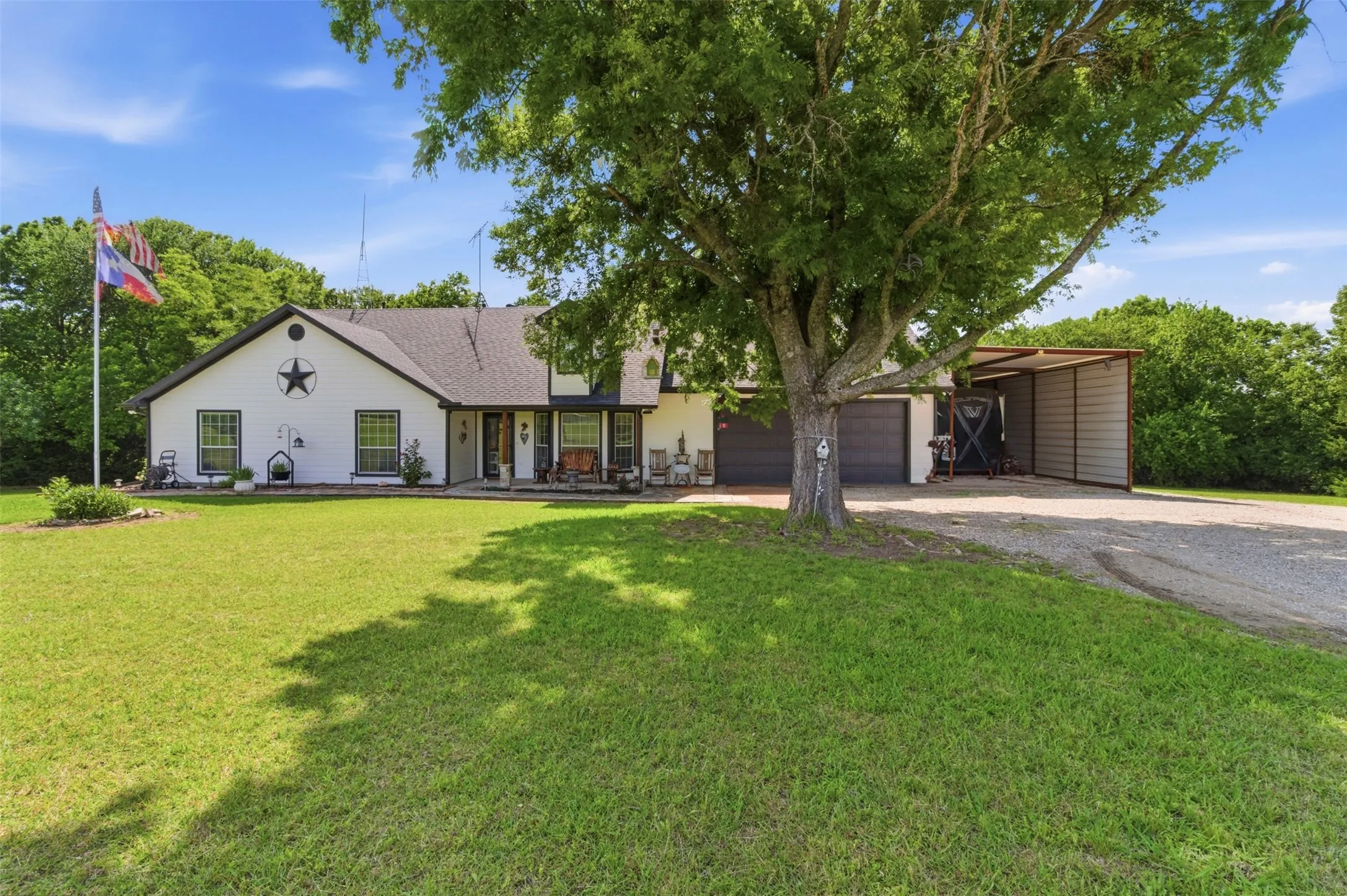 Single Family Residence For Sale in Collin County , 2725 County Road 494, Princeton, Texas 75407, 3 Bedroom, 3 Bathroom, 3 Garage spaces, 2,296 Sqft, built in 2004, mls#21278645, Real Estate Agent in Princeton, Homes For Sale in Collin county, Homes For Sale in Princeton, Realtor in Princeton Texas, Real Estate Brokerage Independent Realty Texas, Luminita Cordes Realtor
