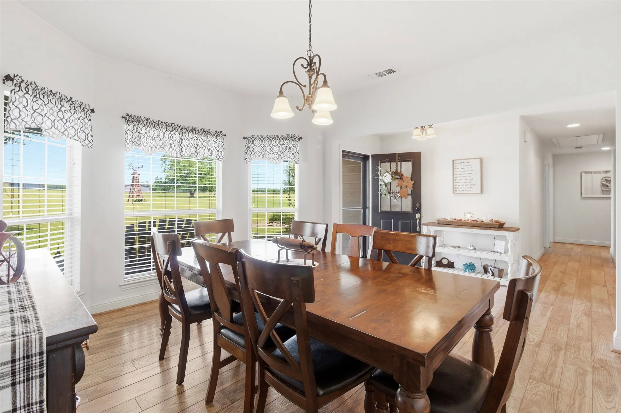 Single Family Residence For Sale in Collin County , 2725 County Road 494, Princeton, Texas 75407, 3 Bedroom, 3 Bathroom, 3 Garage spaces, 2,296 Sqft, built in 2004, mls#21278645, Real Estate Agent in Princeton, Homes For Sale in Collin county, Homes For Sale in Princeton, Realtor in Princeton Texas, Real Estate Brokerage Independent Realty Texas, Luminita Cordes Realtor