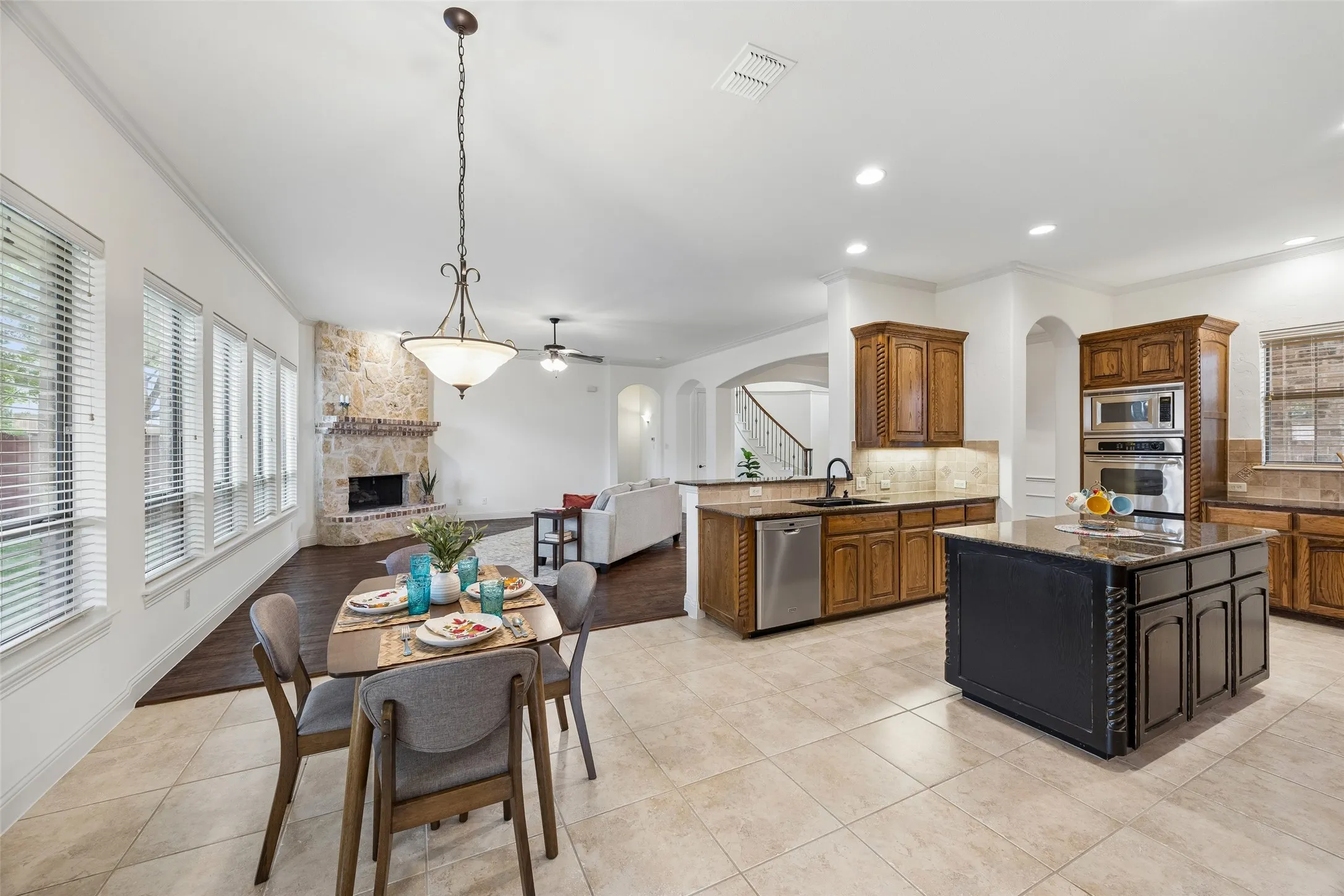 Single Family Residence For Sale in Collin County , 2610 Stonybrook Drive, Prosper, Texas 75078, 4 Bedroom, 3 Bathroom, 3 Garage spaces, 3,631 Sqft, built in 2006, mls#21277289, Real Estate Agent in Prosper, Homes For Sale in Collin county, Homes For Sale in Prosper, Realtor in Prosper Texas, Real Estate Brokerage Independent Realty Texas, Luminita Cordes Realtor