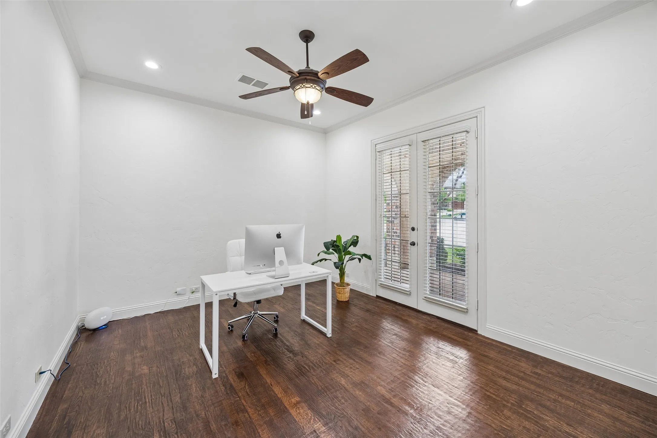 Single Family Residence For Sale in Collin County , 2610 Stonybrook Drive, Prosper, Texas 75078, 4 Bedroom, 3 Bathroom, 3 Garage spaces, 3,631 Sqft, built in 2006, mls#21277289, Real Estate Agent in Prosper, Homes For Sale in Collin county, Homes For Sale in Prosper, Realtor in Prosper Texas, Real Estate Brokerage Independent Realty Texas, Luminita Cordes Realtor