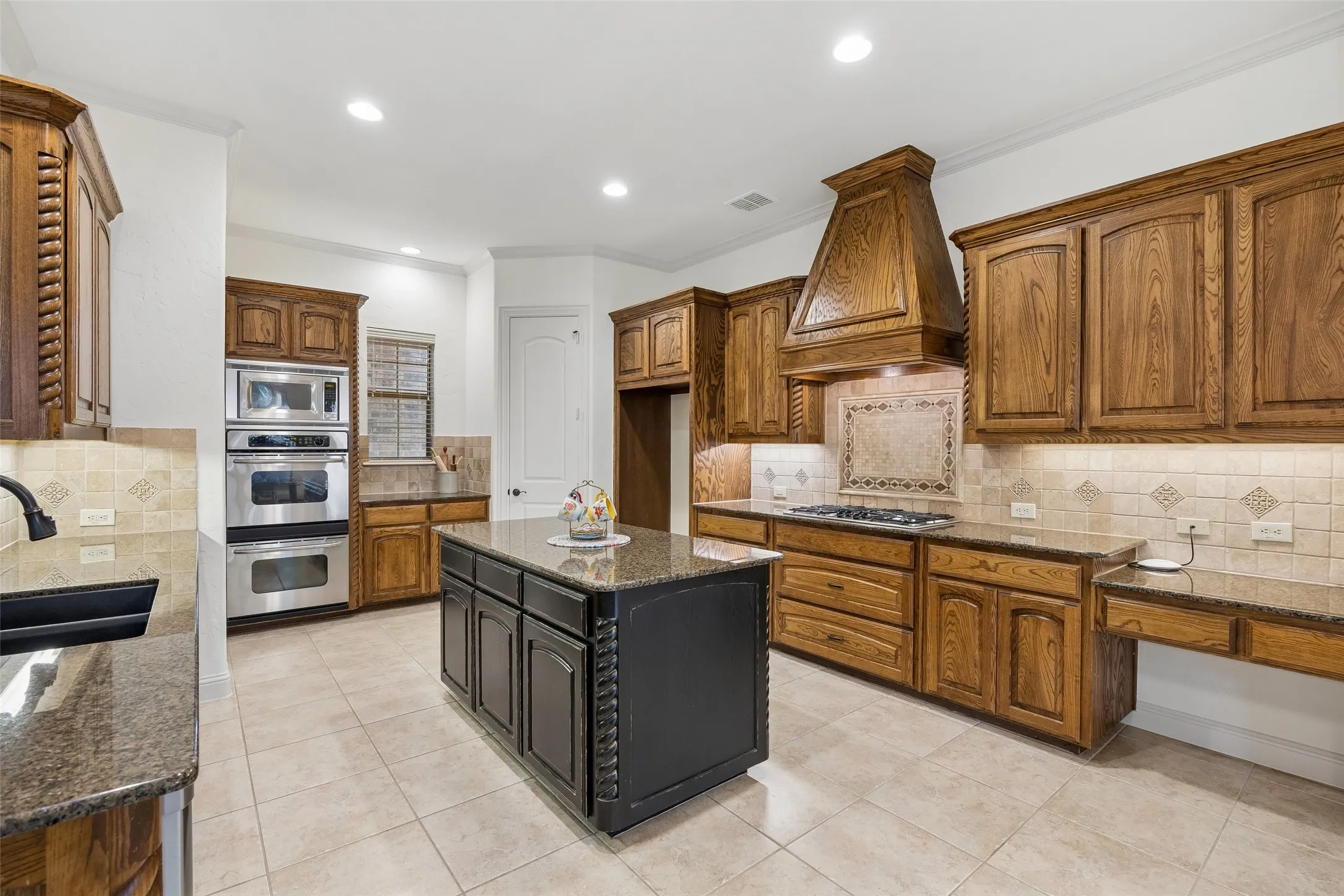 Single Family Residence For Sale in Collin County , 2610 Stonybrook Drive, Prosper, Texas 75078, 4 Bedroom, 3 Bathroom, 3 Garage spaces, 3,631 Sqft, built in 2006, mls#21277289, Real Estate Agent in Prosper, Homes For Sale in Collin county, Homes For Sale in Prosper, Realtor in Prosper Texas, Real Estate Brokerage Independent Realty Texas, Luminita Cordes Realtor