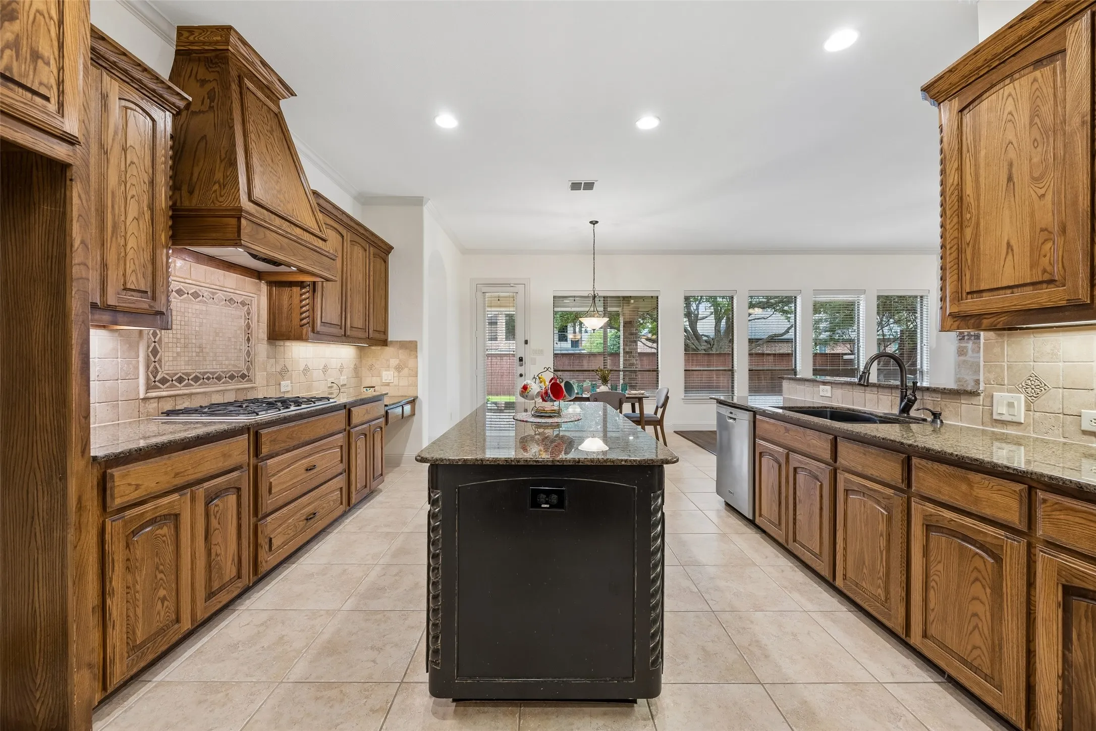 Single Family Residence For Sale in Collin County , 2610 Stonybrook Drive, Prosper, Texas 75078, 4 Bedroom, 3 Bathroom, 3 Garage spaces, 3,631 Sqft, built in 2006, mls#21277289, Real Estate Agent in Prosper, Homes For Sale in Collin county, Homes For Sale in Prosper, Realtor in Prosper Texas, Real Estate Brokerage Independent Realty Texas, Luminita Cordes Realtor