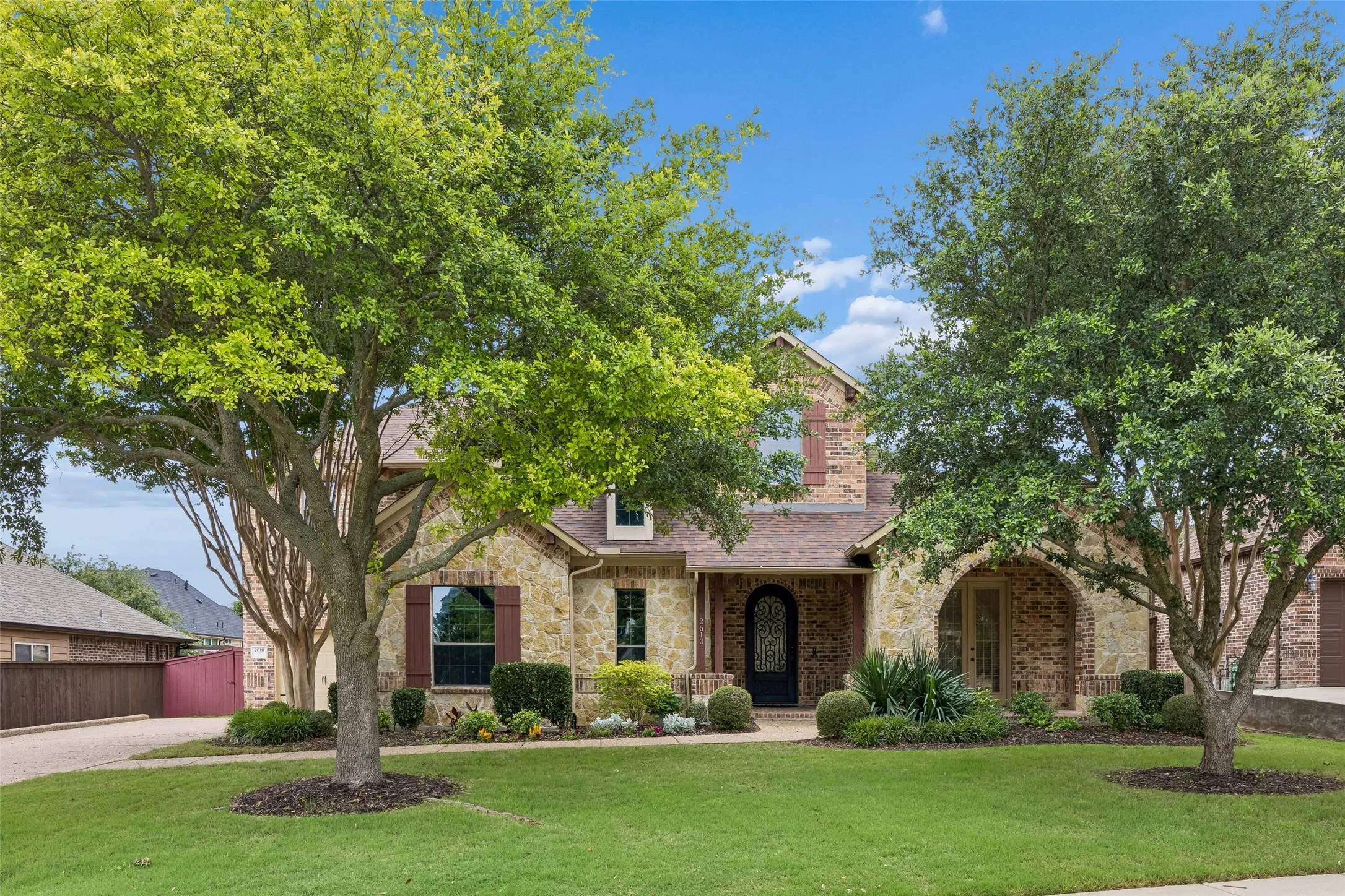 Single Family Residence For Sale in Collin County , 2610 Stonybrook Drive, Prosper, Texas 75078, 4 Bedroom, 3 Bathroom, 3 Garage spaces, 3,631 Sqft, built in 2006, mls#21277289, Real Estate Agent in Prosper, Homes For Sale in Collin county, Homes For Sale in Prosper, Realtor in Prosper Texas, Real Estate Brokerage Independent Realty Texas, Luminita Cordes Realtor
