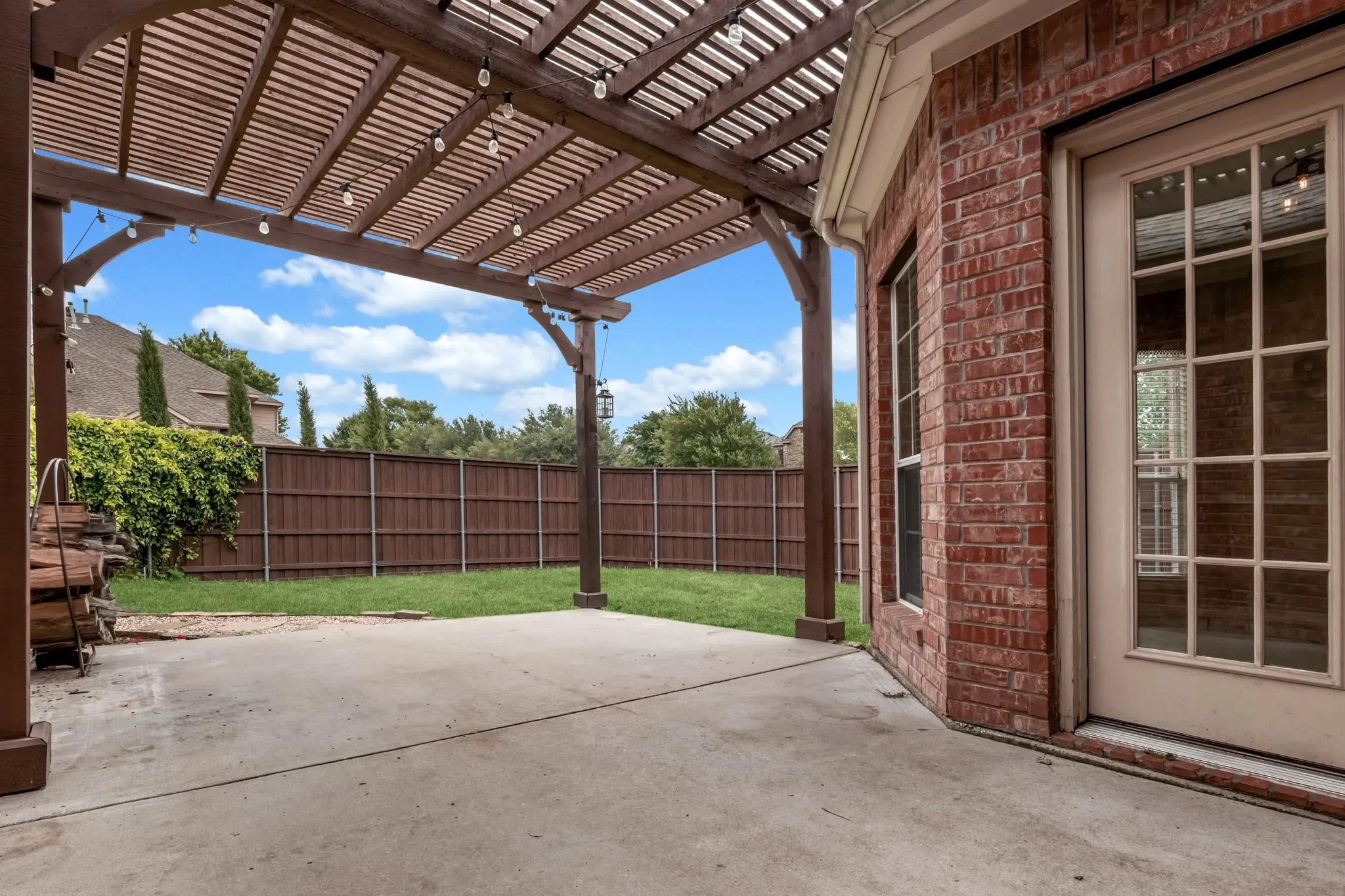 GREAT COVERED PATIO