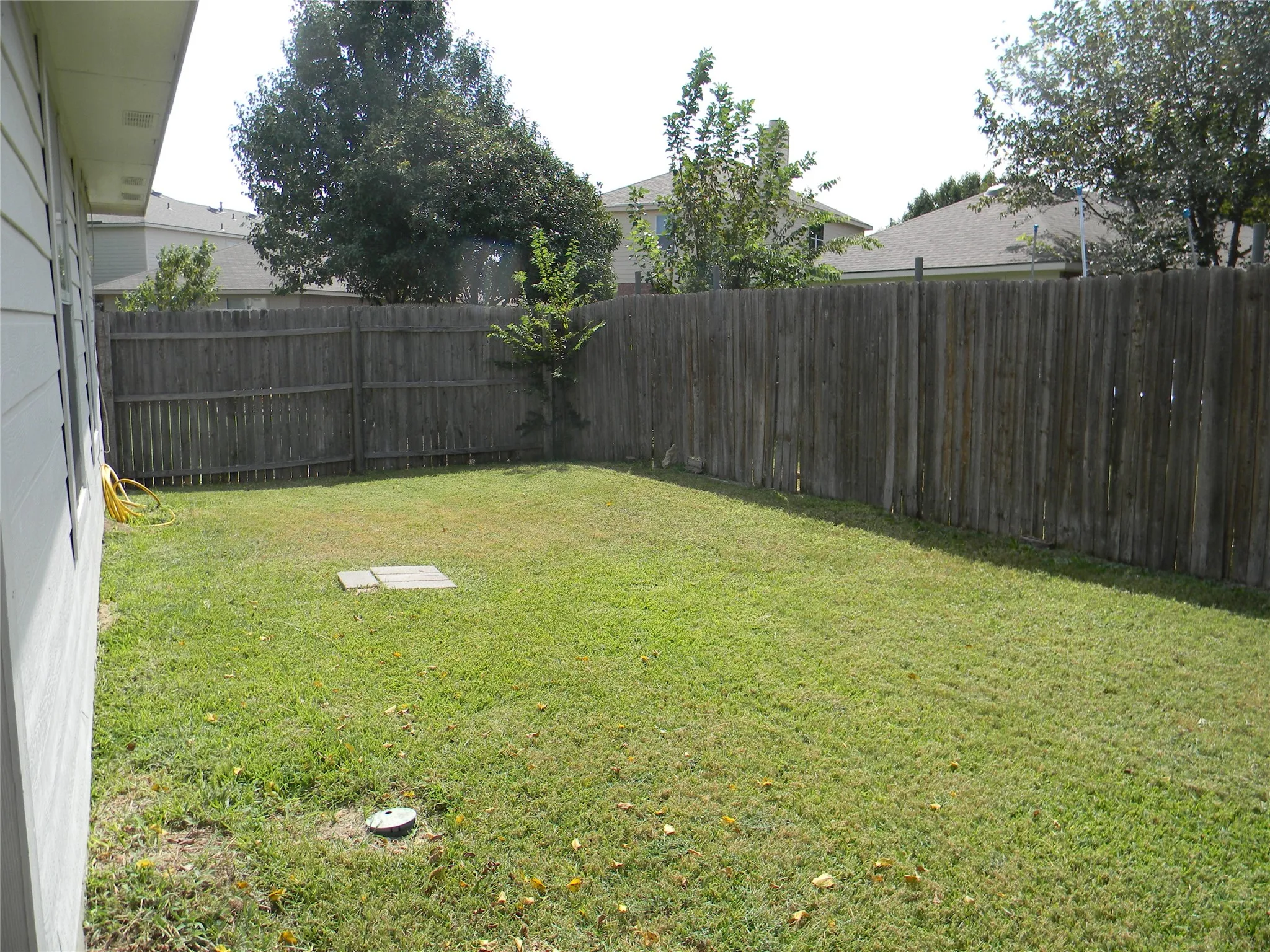Single Family Residence For Rent in Tarrant County , 11929 Porcupine Drive, Fort Worth, Texas 76244, 4 Bedrooms, 2 Bathrooms, 2 Garage spaces, 1,553 Sqft, built in 2004, Price $2,200, mls#21278663, Real Estate Agent in Fort Worth, Homes For Rent in Tarrant county, Homes For Rent in Fort Worth, Realtor in Fort Worth Texas, Real Estate Brokerage Independent Realty Texas, Luminita Cordes Realtor