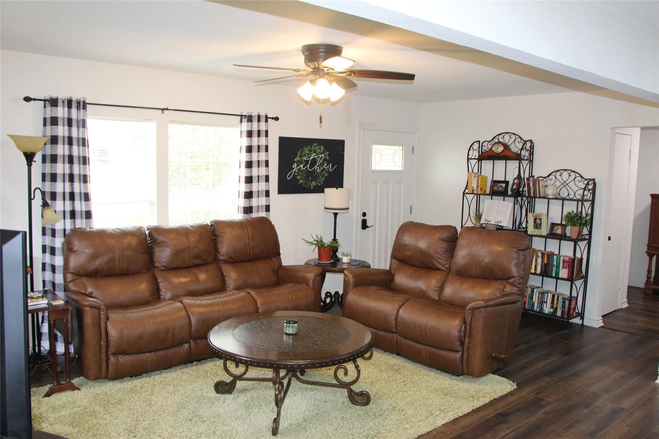 Single Family Residence For Sale in Shackelford County , 800 Griffin Road, Albany, Texas 76430, 4 Bedrooms, 2 Bathrooms, Garage spaces, 1,756 Sqft, built in 1951, Price $298,500, mls#21278675, Real Estate Agent in Albany, Homes For Sale in Shackelford county, Homes For Sale in Albany, Realtor in Albany Texas, Real Estate Brokerage Independent Realty Texas, Luminita Cordes Realtor