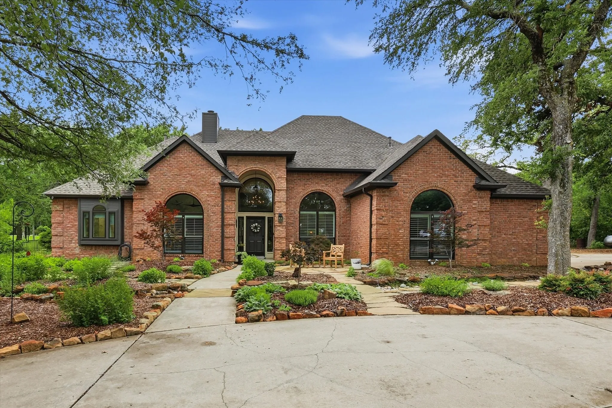 Single Family Residence For Sale in Denton County , 101 W Oak Shores Drive, Cross Roads, Texas 76227, 4 Bedroom, 3 Bathroom, 2 Garage spaces, 2,733 Sqft, built in 1996, mls#21259084, Real Estate Agent in Cross Roads, Homes For Sale in Denton county, Homes For Sale in Cross Roads, Realtor in Cross Roads Texas, Real Estate Brokerage Independent Realty Texas, Luminita Cordes Realtor
