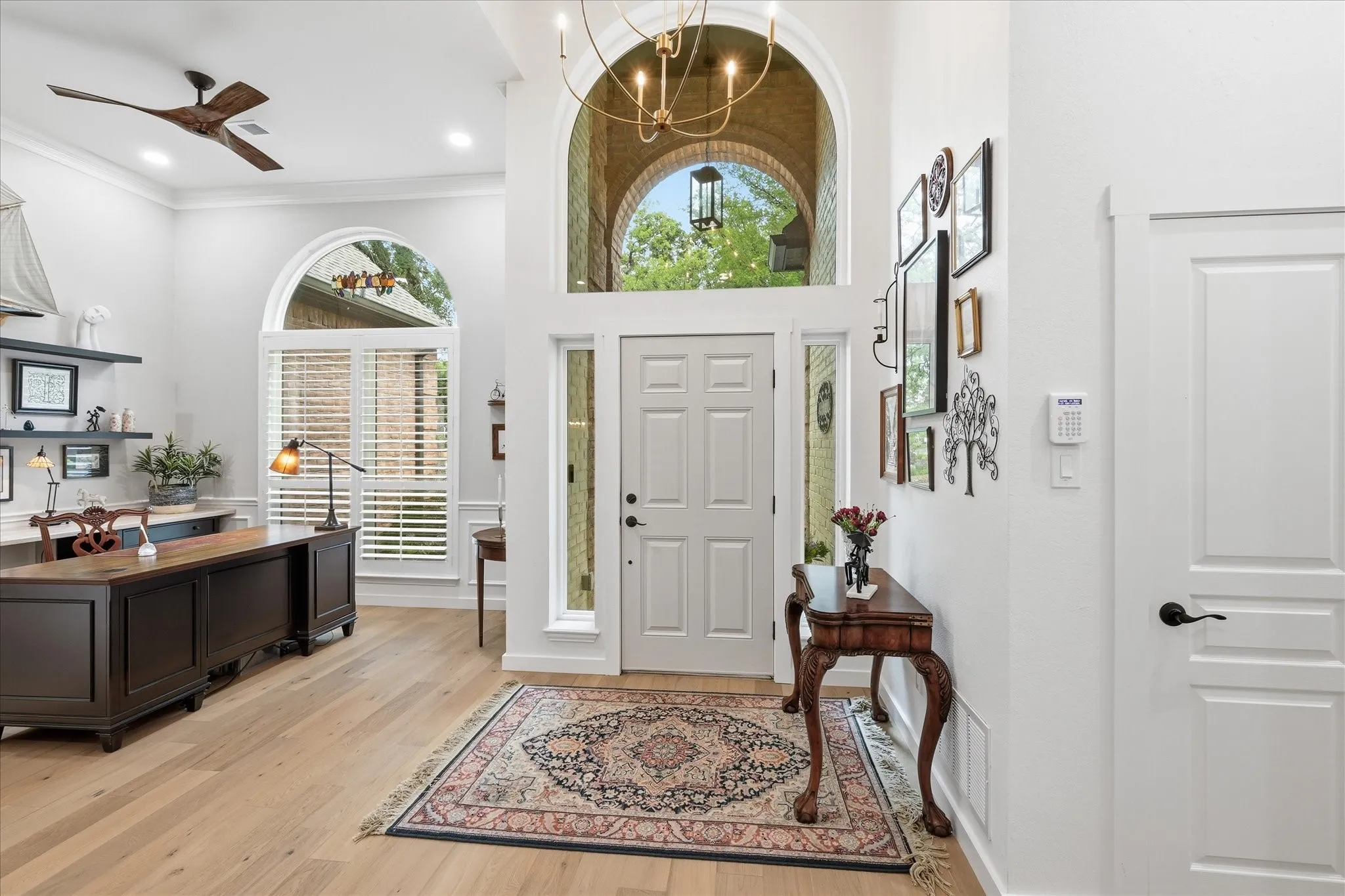 Single Family Residence For Sale in Denton County , 101 W Oak Shores Drive, Cross Roads, Texas 76227, 4 Bedroom, 3 Bathroom, 2 Garage spaces, 2,733 Sqft, built in 1996, mls#21259084, Real Estate Agent in Cross Roads, Homes For Sale in Denton county, Homes For Sale in Cross Roads, Realtor in Cross Roads Texas, Real Estate Brokerage Independent Realty Texas, Luminita Cordes Realtor