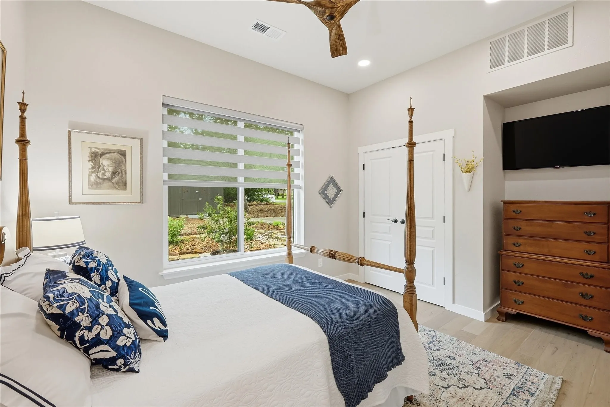 Single Family Residence For Sale in Denton County , 101 W Oak Shores Drive, Cross Roads, Texas 76227, 4 Bedroom, 3 Bathroom, 2 Garage spaces, 2,733 Sqft, built in 1996, mls#21259084, Real Estate Agent in Cross Roads, Homes For Sale in Denton county, Homes For Sale in Cross Roads, Realtor in Cross Roads Texas, Real Estate Brokerage Independent Realty Texas, Luminita Cordes Realtor