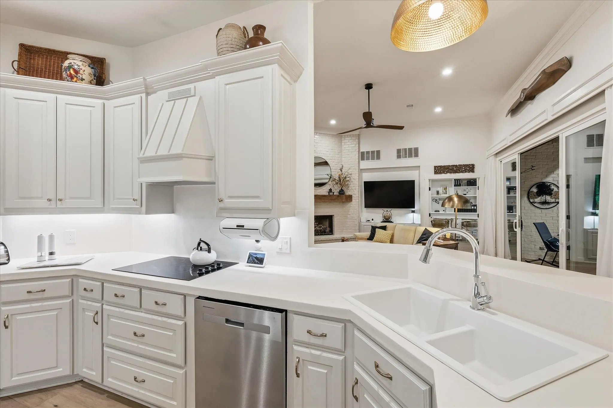 Single Family Residence For Sale in Denton County , 101 W Oak Shores Drive, Cross Roads, Texas 76227, 4 Bedroom, 3 Bathroom, 2 Garage spaces, 2,733 Sqft, built in 1996, mls#21259084, Real Estate Agent in Cross Roads, Homes For Sale in Denton county, Homes For Sale in Cross Roads, Realtor in Cross Roads Texas, Real Estate Brokerage Independent Realty Texas, Luminita Cordes Realtor