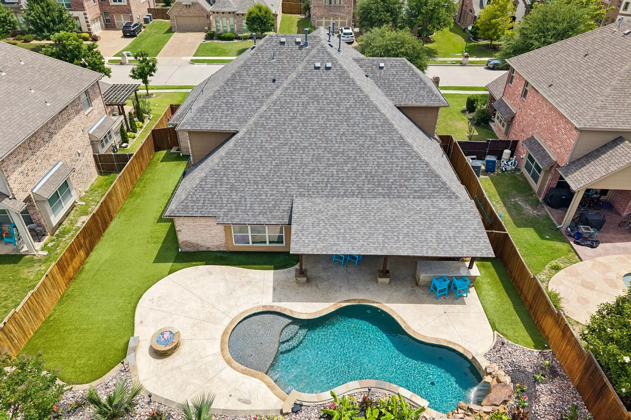 An Outdoor Oasis awaits