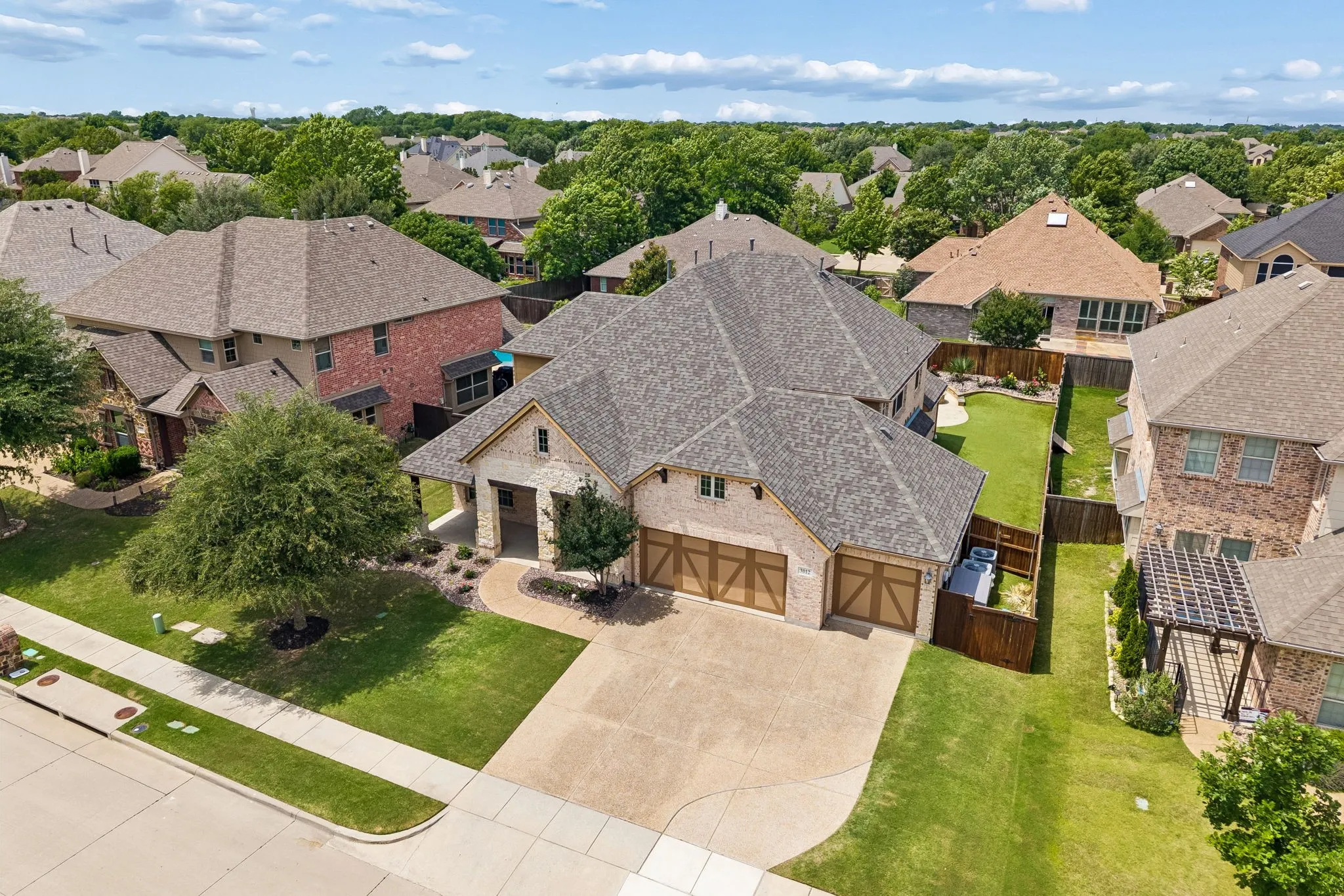 Single Family Residence For Sale in Collin County , 3012 Leesa Drive, Wylie, Texas 75098, 5 Bedroom, 4 Bathroom, 3 Garage spaces, 3,436 Sqft, built in 2014, mls#21275612, Real Estate Agent in Wylie, Homes For Sale in Collin county, Homes For Sale in Wylie, Realtor in Wylie Texas, Real Estate Brokerage Independent Realty Texas, Luminita Cordes Realtor