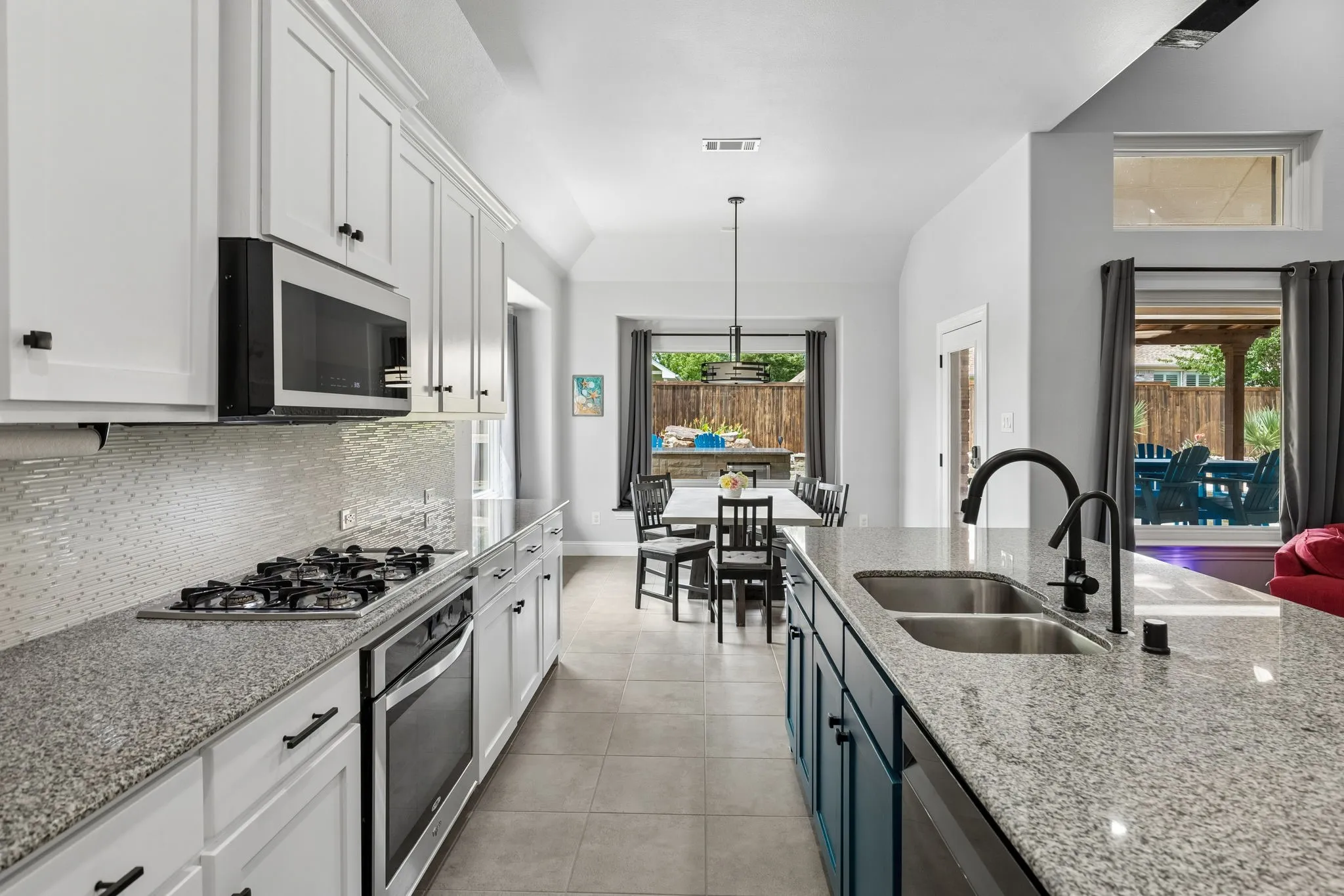 Single Family Residence For Sale in Collin County , 3012 Leesa Drive, Wylie, Texas 75098, 5 Bedroom, 4 Bathroom, 3 Garage spaces, 3,436 Sqft, built in 2014, mls#21275612, Real Estate Agent in Wylie, Homes For Sale in Collin county, Homes For Sale in Wylie, Realtor in Wylie Texas, Real Estate Brokerage Independent Realty Texas, Luminita Cordes Realtor
