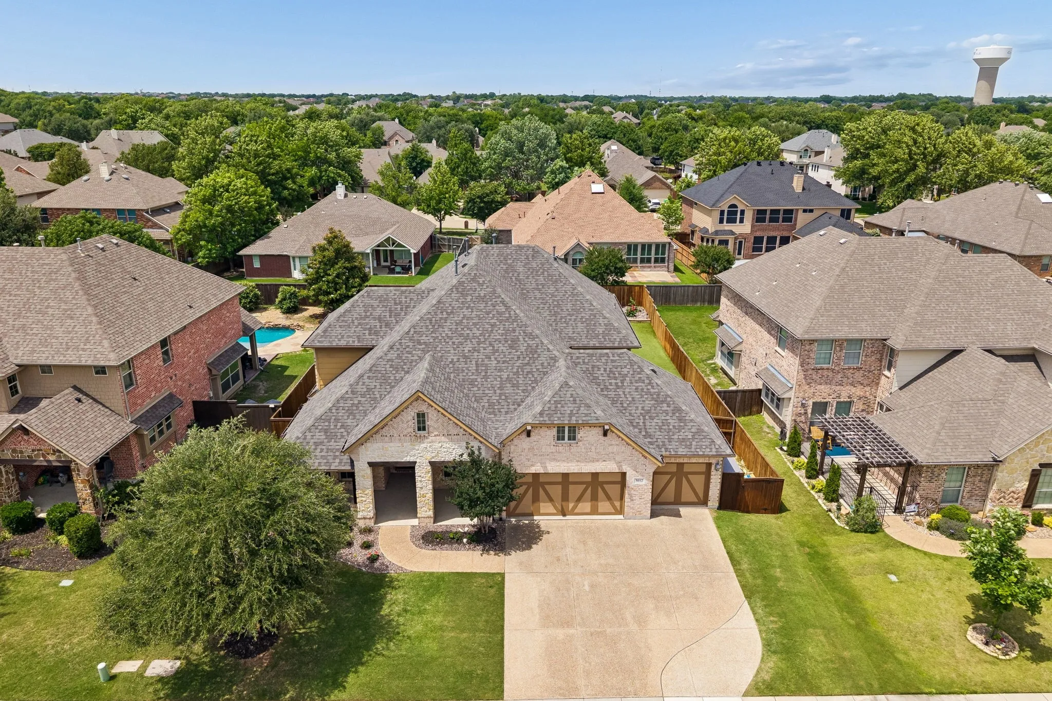 Welcome Home to 3012 Leesa Drive in Creekside Estates