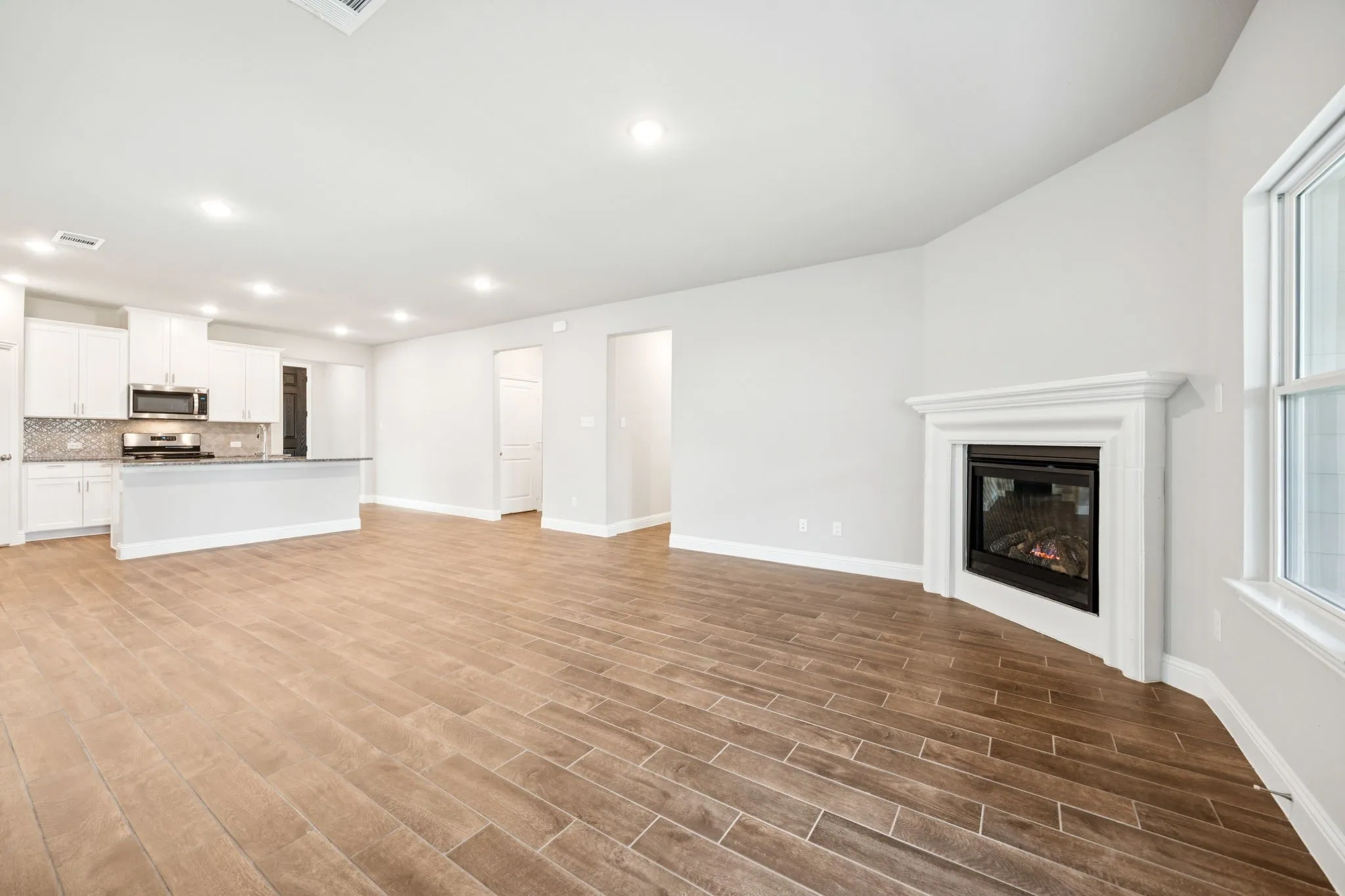 Single Family Residence For Sale in Collin County , 513 Hoot Owl Hill, Weston, Texas 75009, 3 Bedroom, 2 Bathroom, 2 Garage spaces, 1,800 Sqft, built in 2023, mls#21278688, Real Estate Agent in Weston, Homes For Sale in Collin county, Homes For Sale in Weston, Realtor in Weston Texas, Real Estate Brokerage Independent Realty Texas, Luminita Cordes Realtor