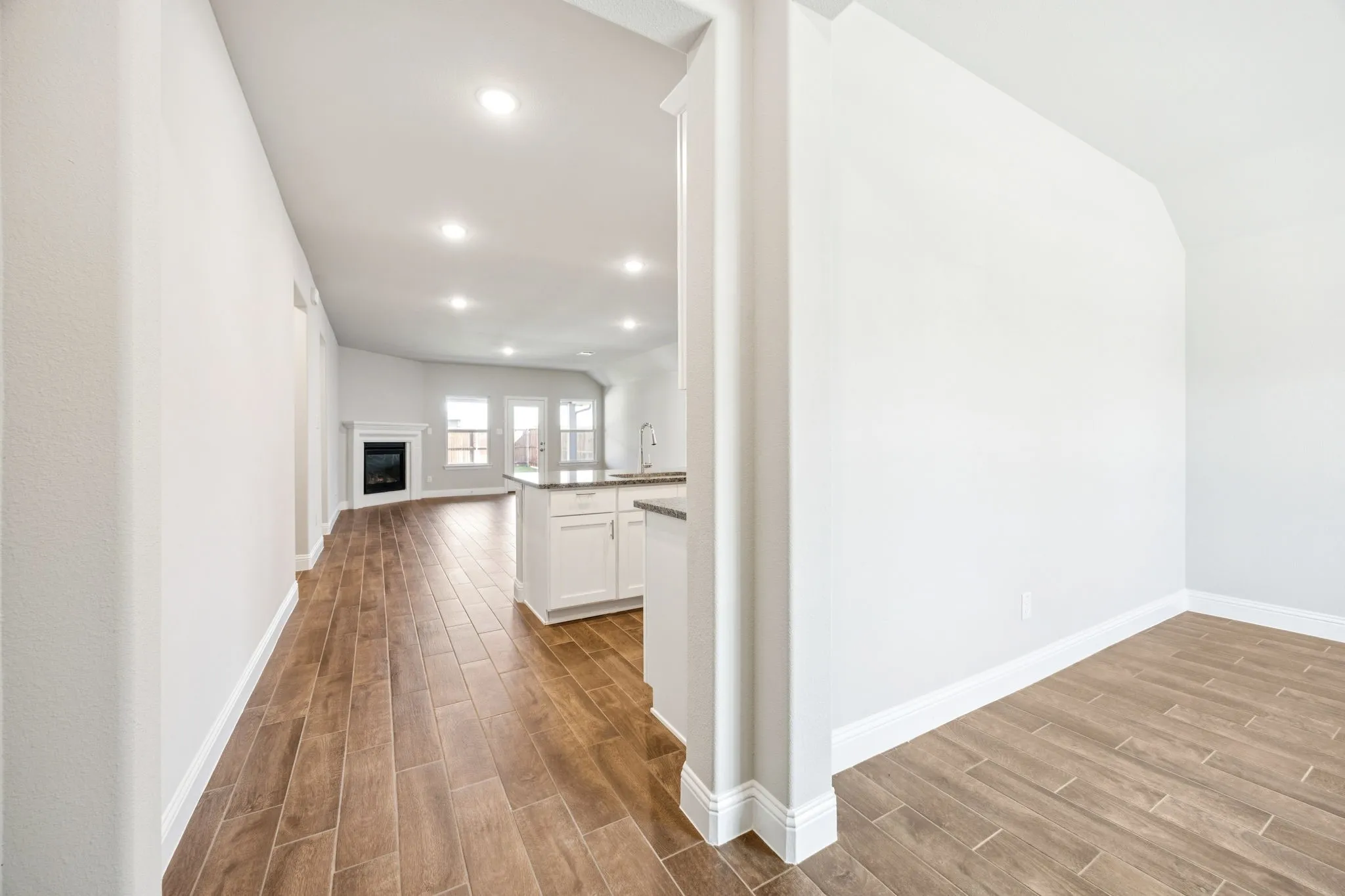 Single Family Residence For Sale in Collin County , 513 Hoot Owl Hill, Weston, Texas 75009, 3 Bedroom, 2 Bathroom, 2 Garage spaces, 1,800 Sqft, built in 2023, mls#21278688, Real Estate Agent in Weston, Homes For Sale in Collin county, Homes For Sale in Weston, Realtor in Weston Texas, Real Estate Brokerage Independent Realty Texas, Luminita Cordes Realtor