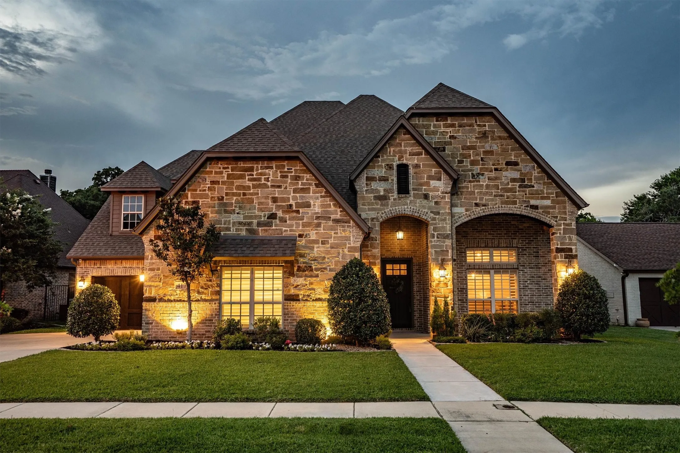 Single Family Residence For Sale in Denton County , 417 Boonesville Bend, Argyle, Texas 76226, 4 Bedrooms, 4 Bathrooms, 3 Garage spaces, 4,294 Sqft, built in 2017, Price $999,900, mls#21222868, Real Estate Agent in Argyle, Homes For Sale in Denton county, Homes For Sale in Argyle, Realtor in Argyle Texas, Real Estate Brokerage Independent Realty Texas, Luminita Cordes Realtor