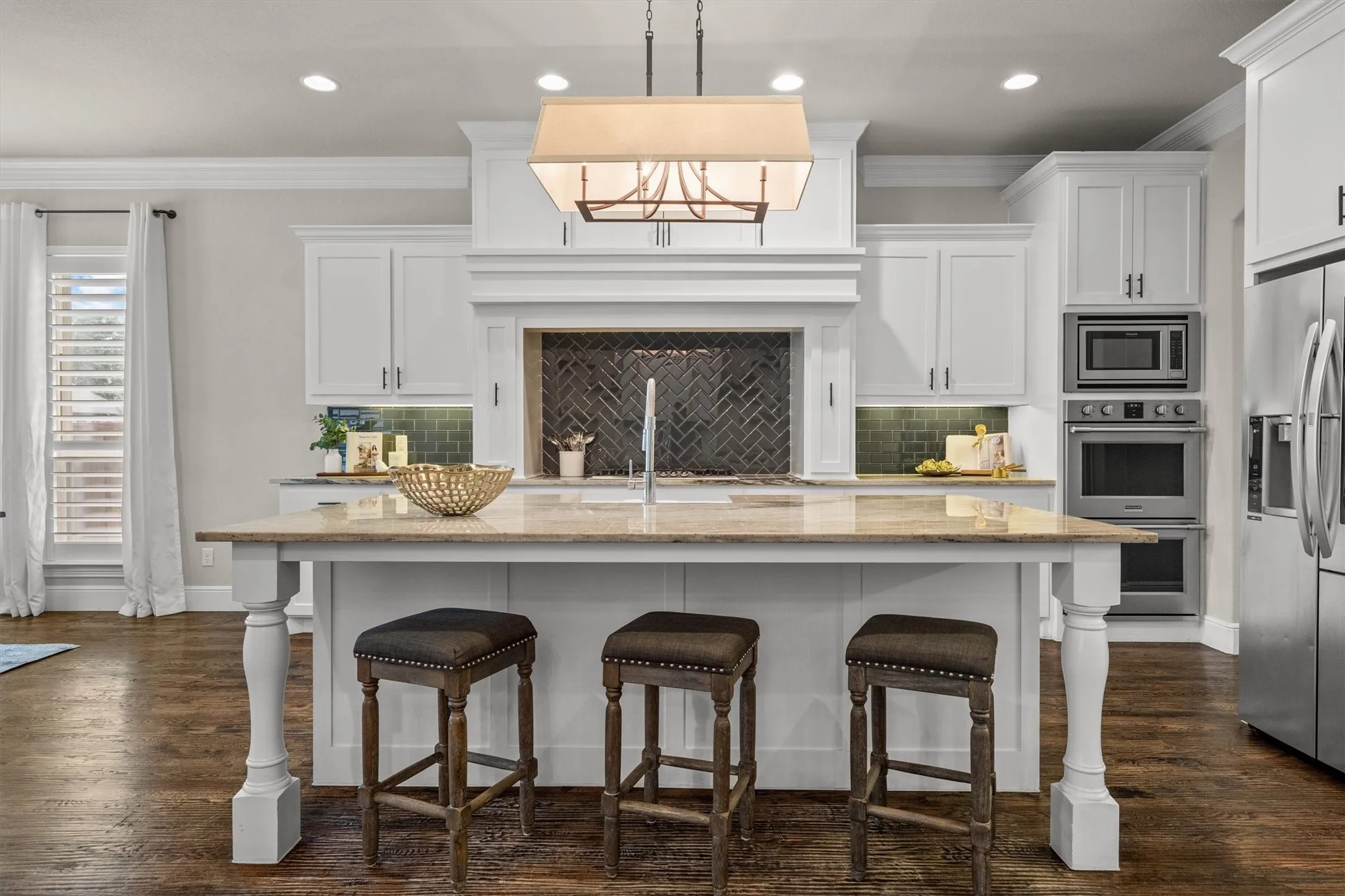 Single Family Residence For Sale in Denton County , 417 Boonesville Bend, Argyle, Texas 76226, 4 Bedrooms, 4 Bathrooms, 3 Garage spaces, 4,294 Sqft, built in 2017, Price $999,900, mls#21222868, Real Estate Agent in Argyle, Homes For Sale in Denton county, Homes For Sale in Argyle, Realtor in Argyle Texas, Real Estate Brokerage Independent Realty Texas, Luminita Cordes Realtor