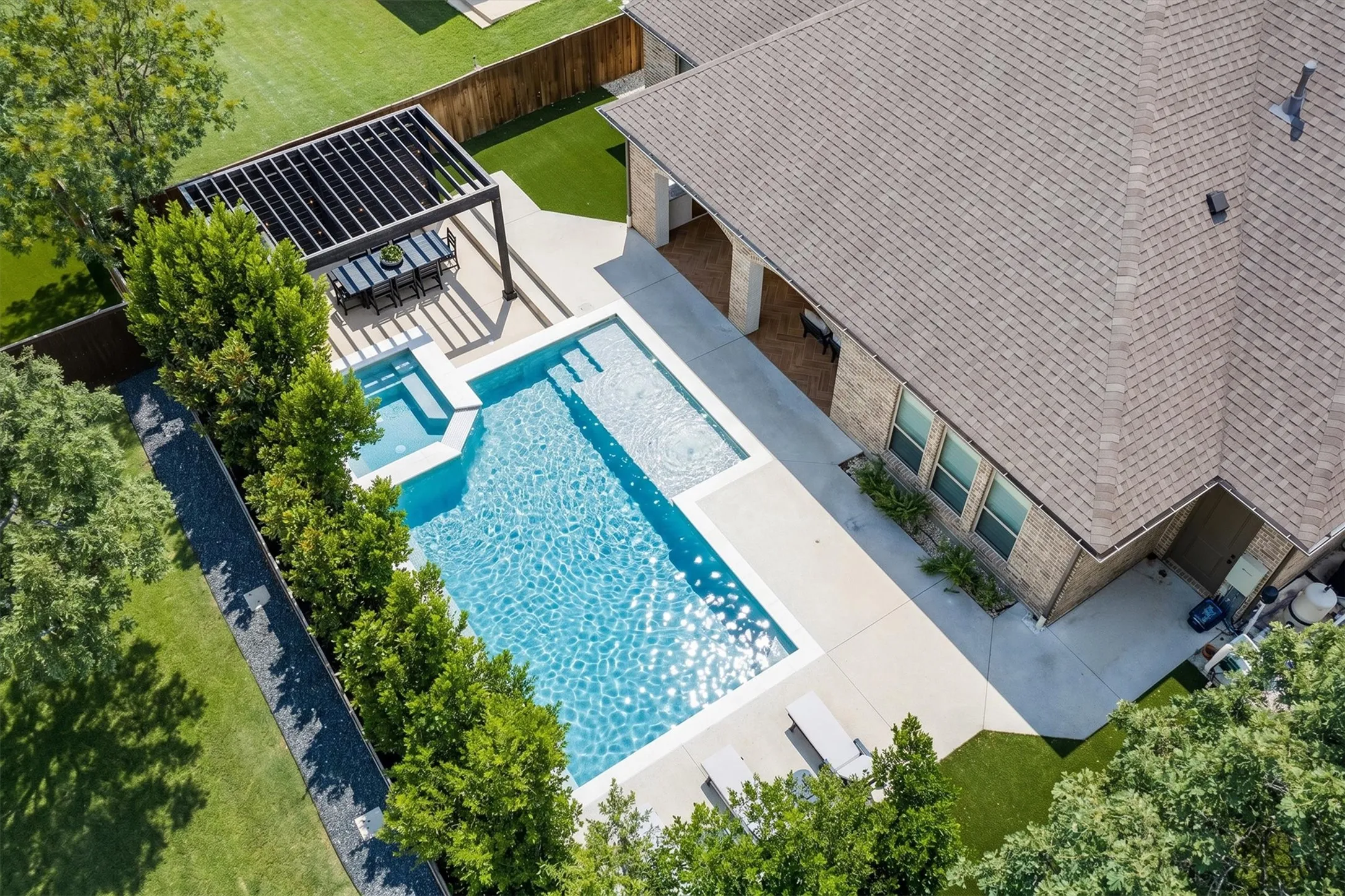 Single Family Residence For Sale in Denton County , 417 Boonesville Bend, Argyle, Texas 76226, 4 Bedrooms, 4 Bathrooms, 3 Garage spaces, 4,294 Sqft, built in 2017, Price $999,900, mls#21222868, Real Estate Agent in Argyle, Homes For Sale in Denton county, Homes For Sale in Argyle, Realtor in Argyle Texas, Real Estate Brokerage Independent Realty Texas, Luminita Cordes Realtor