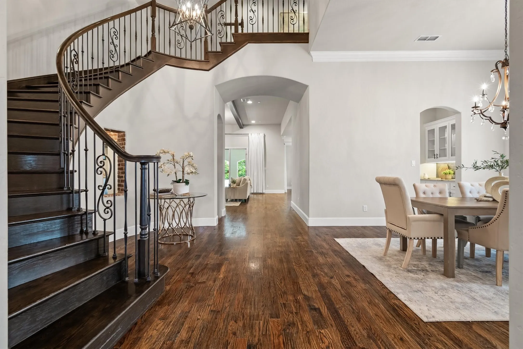 Single Family Residence For Sale in Denton County , 417 Boonesville Bend, Argyle, Texas 76226, 4 Bedrooms, 4 Bathrooms, 3 Garage spaces, 4,294 Sqft, built in 2017, Price $999,900, mls#21222868, Real Estate Agent in Argyle, Homes For Sale in Denton county, Homes For Sale in Argyle, Realtor in Argyle Texas, Real Estate Brokerage Independent Realty Texas, Luminita Cordes Realtor