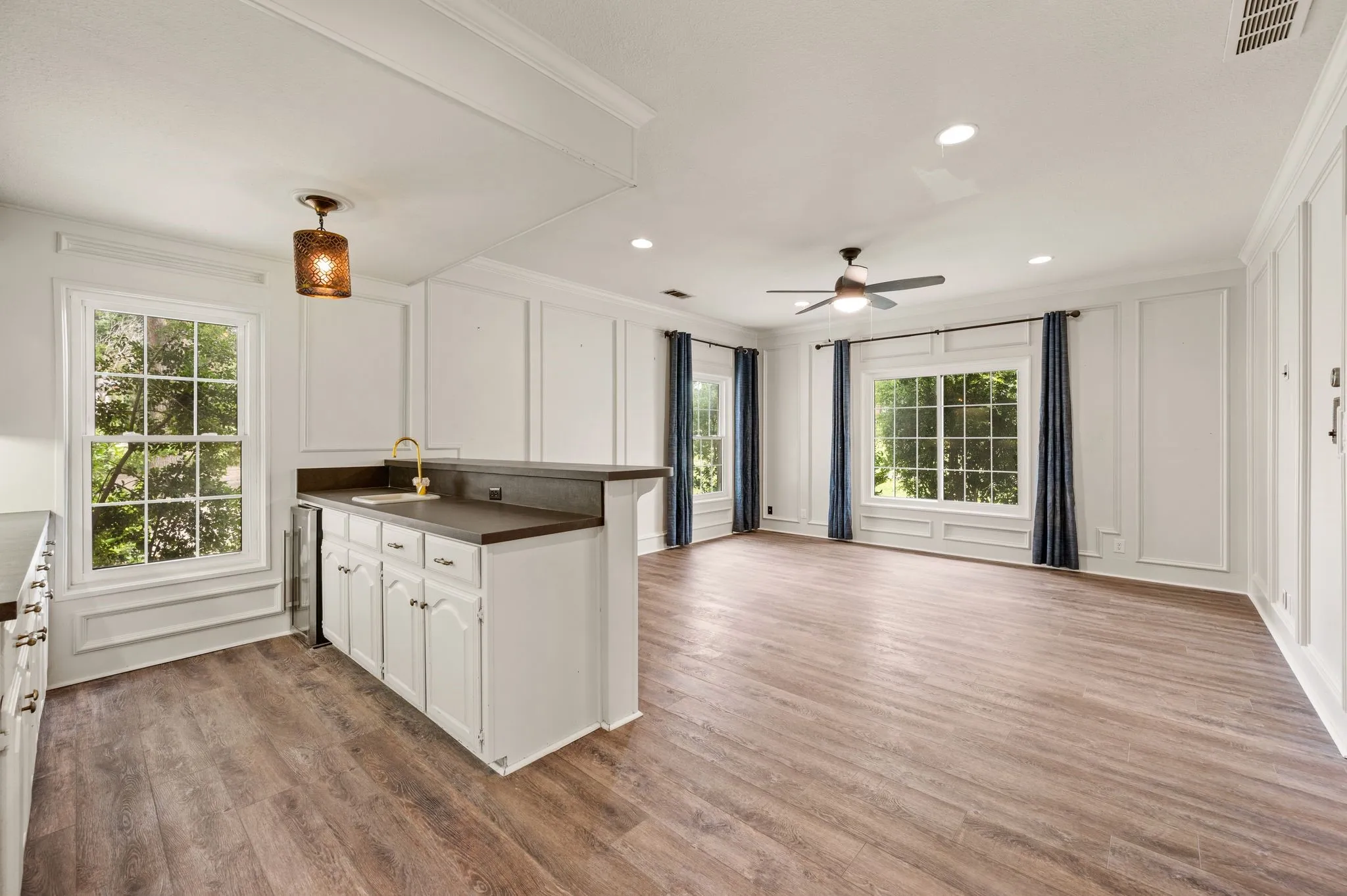 Single Family Residence For Sale in Collin County , 11 Country Ridge Road, Melissa, Texas 75454, 5 Bedroom, 5 Bathroom, 3 Garage spaces, 4,019 Sqft, built in 1986, mls#21251602, Real Estate Agent in Melissa, Homes For Sale in Collin county, Homes For Sale in Melissa, Realtor in Melissa Texas, Real Estate Brokerage Independent Realty Texas, Luminita Cordes Realtor