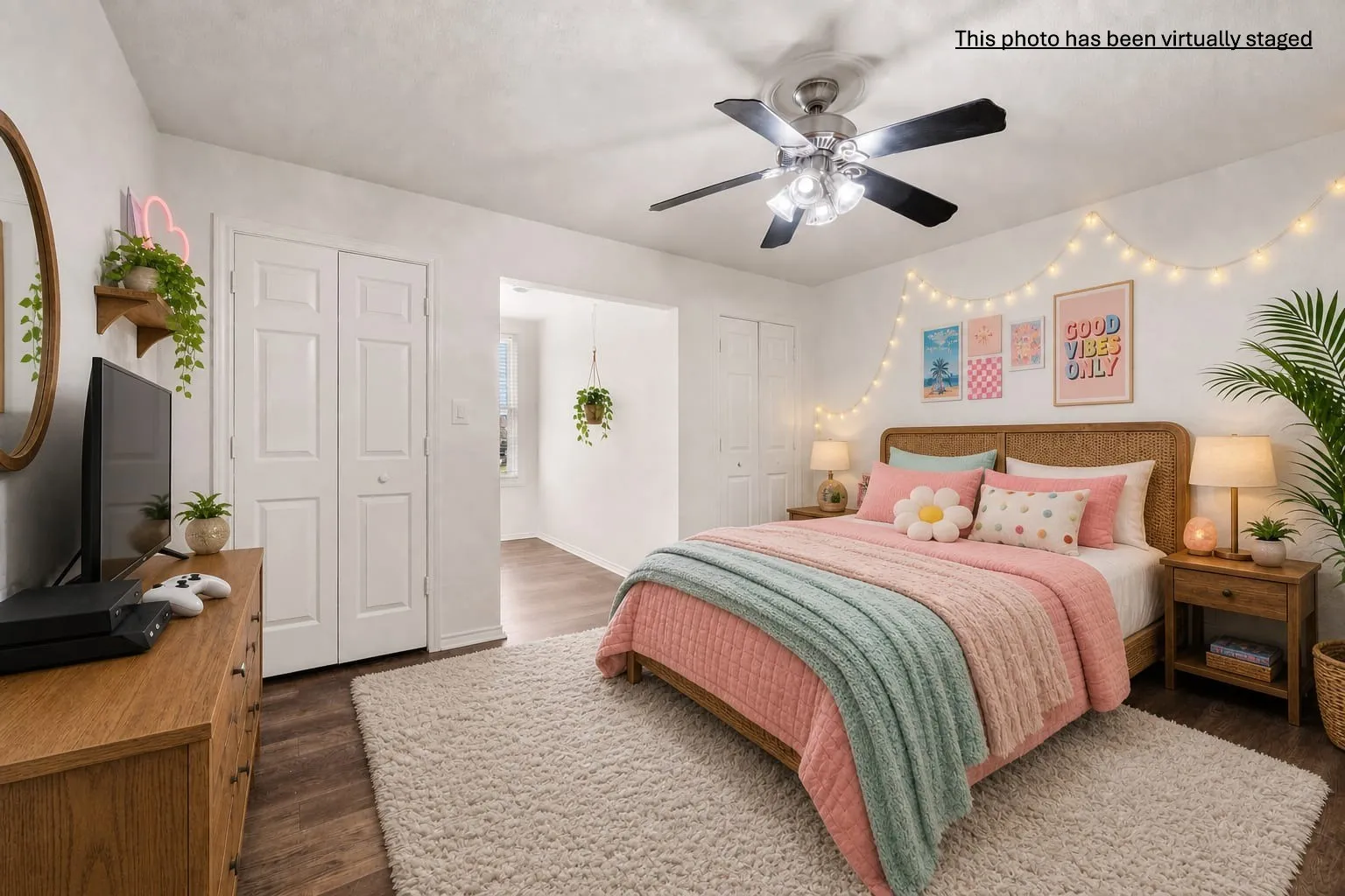 SW Bedroom, 2nd floor
