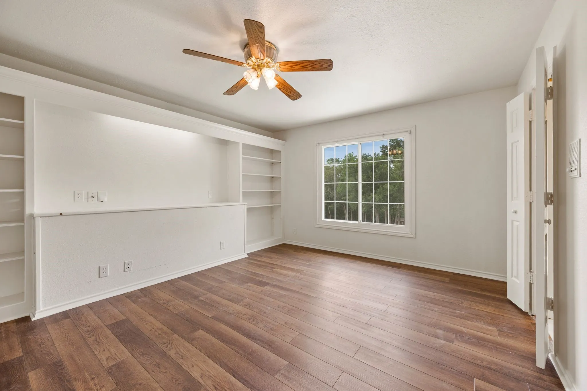 NW Bedroom or Office, 2nd floor
