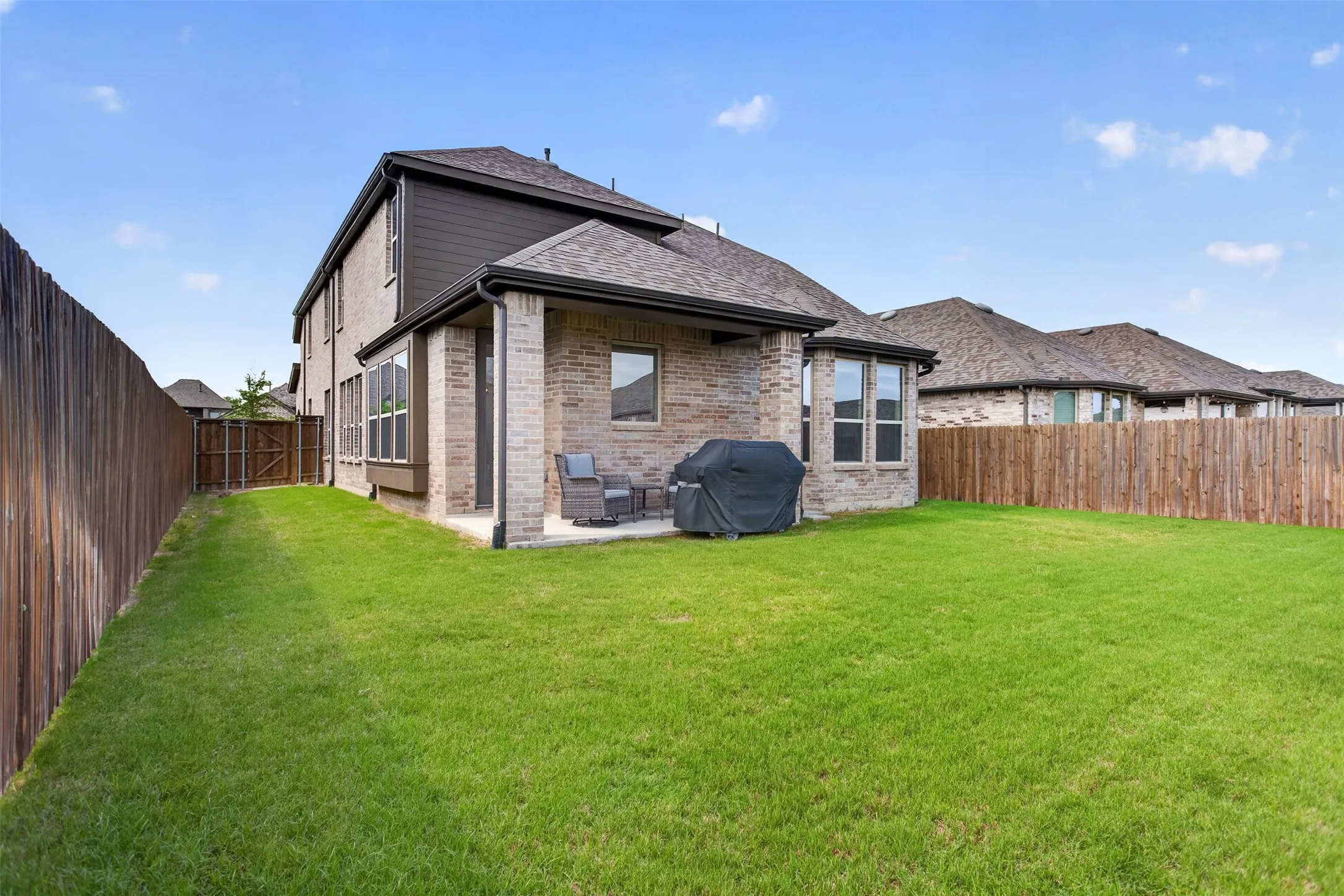 Single Family Residence For Sale in Kaufman County , 629 Claverton Lane, Forney, Texas 75126, 4 Bedroom, 3 Bathroom, 2 Garage spaces, 2,471 Sqft, built in 2020, mls#21278552, Real Estate Agent in Forney, Homes For Sale in Kaufman county, Homes For Sale in Forney, Realtor in Forney Texas, Real Estate Brokerage Independent Realty Texas, Luminita Cordes Realtor