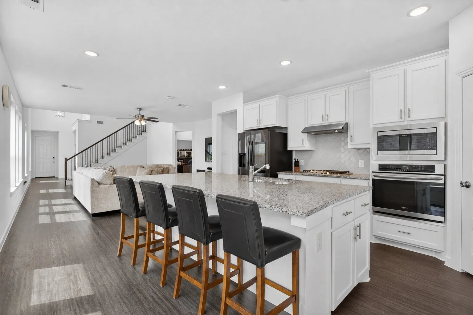 Single Family Residence For Sale in Kaufman County , 629 Claverton Lane, Forney, Texas 75126, 4 Bedroom, 3 Bathroom, 2 Garage spaces, 2,471 Sqft, built in 2020, mls#21278552, Real Estate Agent in Forney, Homes For Sale in Kaufman county, Homes For Sale in Forney, Realtor in Forney Texas, Real Estate Brokerage Independent Realty Texas, Luminita Cordes Realtor