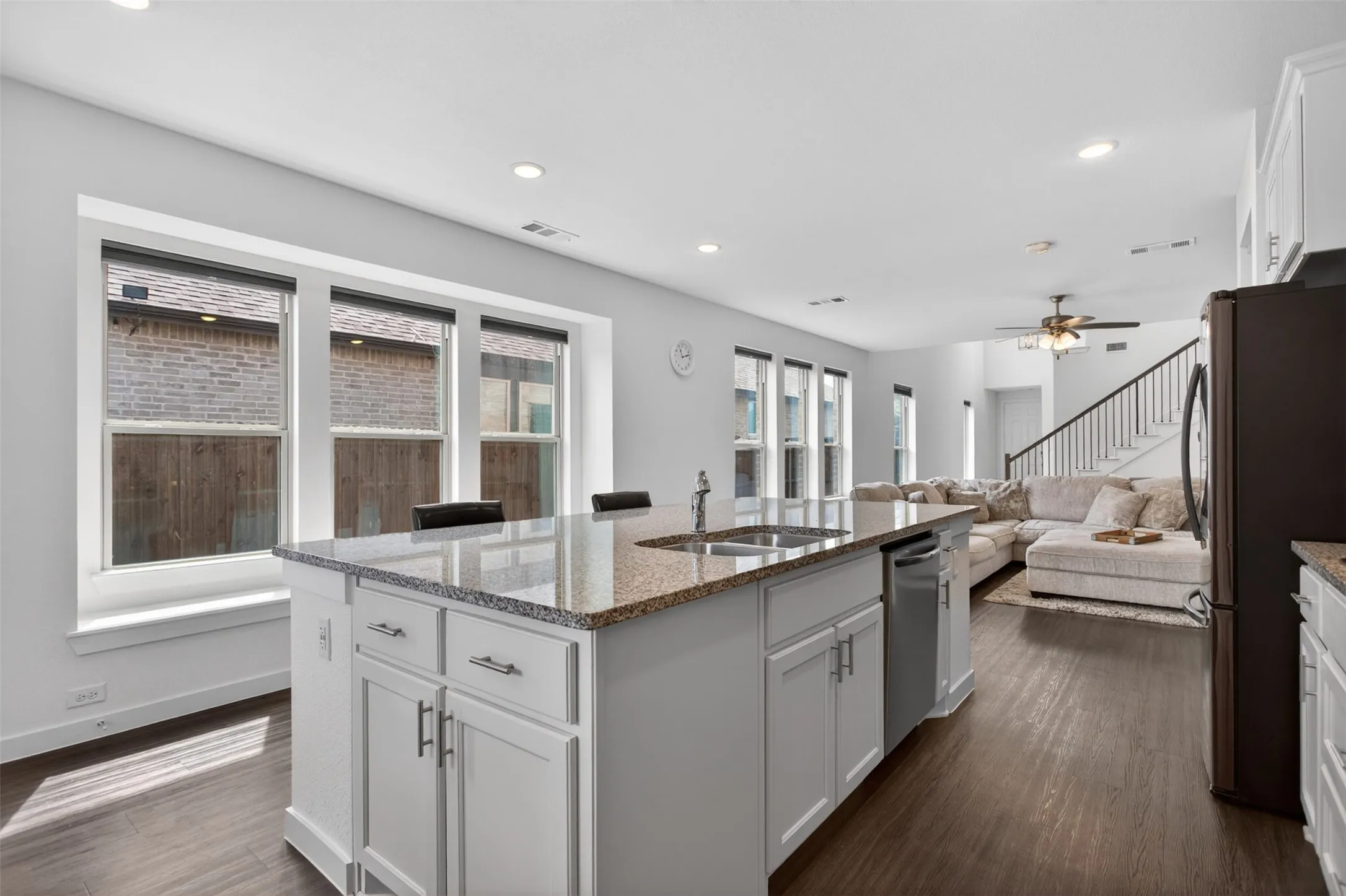 Single Family Residence For Sale in Kaufman County , 629 Claverton Lane, Forney, Texas 75126, 4 Bedroom, 3 Bathroom, 2 Garage spaces, 2,471 Sqft, built in 2020, mls#21278552, Real Estate Agent in Forney, Homes For Sale in Kaufman county, Homes For Sale in Forney, Realtor in Forney Texas, Real Estate Brokerage Independent Realty Texas, Luminita Cordes Realtor