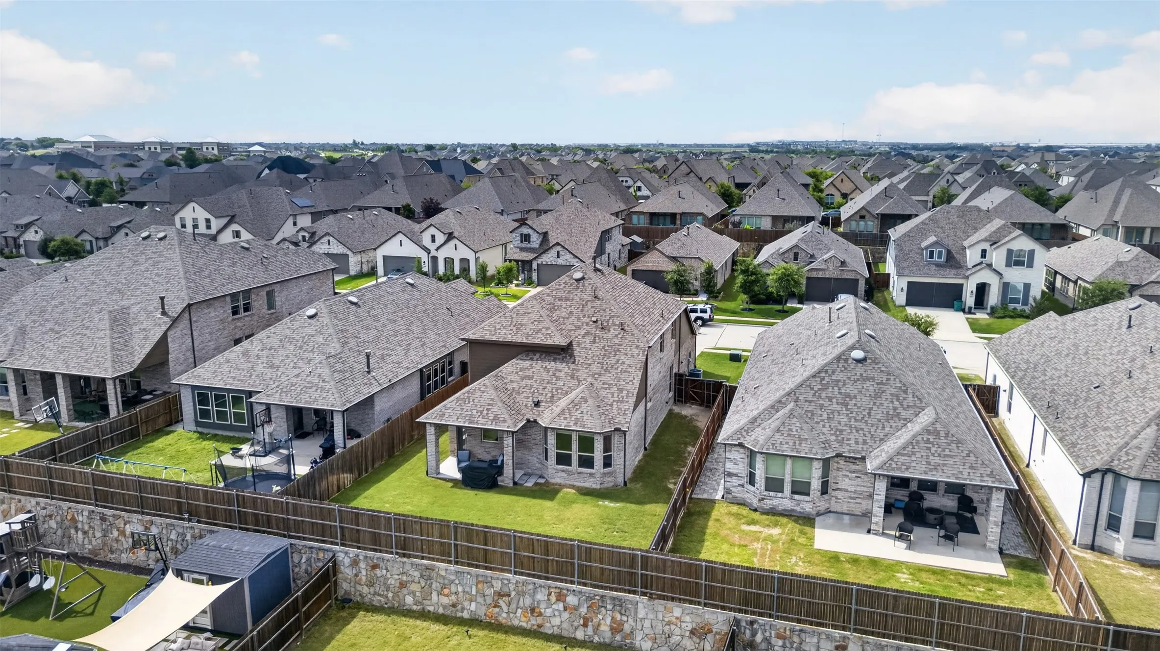 Single Family Residence For Sale in Kaufman County , 629 Claverton Lane, Forney, Texas 75126, 4 Bedroom, 3 Bathroom, 2 Garage spaces, 2,471 Sqft, built in 2020, mls#21278552, Real Estate Agent in Forney, Homes For Sale in Kaufman county, Homes For Sale in Forney, Realtor in Forney Texas, Real Estate Brokerage Independent Realty Texas, Luminita Cordes Realtor