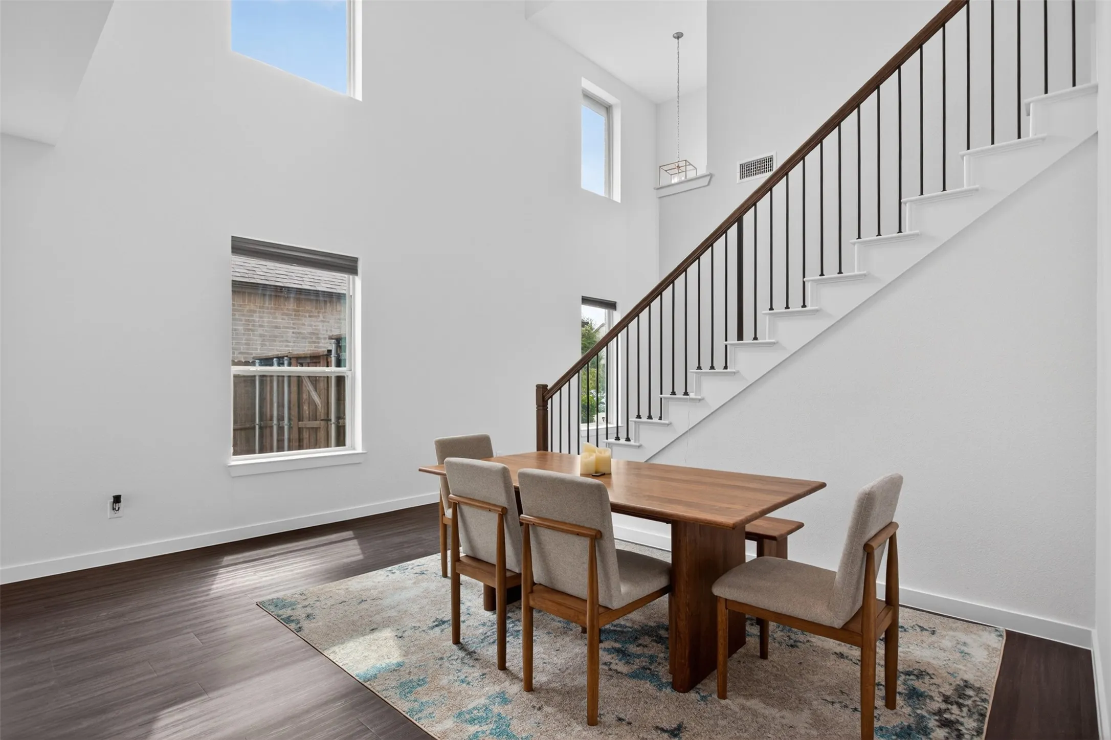 Single Family Residence For Sale in Kaufman County , 629 Claverton Lane, Forney, Texas 75126, 4 Bedroom, 3 Bathroom, 2 Garage spaces, 2,471 Sqft, built in 2020, mls#21278552, Real Estate Agent in Forney, Homes For Sale in Kaufman county, Homes For Sale in Forney, Realtor in Forney Texas, Real Estate Brokerage Independent Realty Texas, Luminita Cordes Realtor