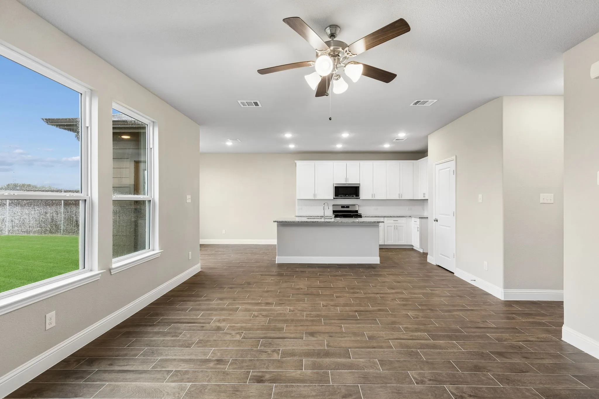 Single Family Residence For Sale in Collin County , 1605 Cloud Cover View, Weston, Texas 75009, 4 Bedroom, 3 Bathroom, 2 Garage spaces, 1,845 Sqft, built in 2023, mls#21278697, Real Estate Agent in Weston, Homes For Sale in Collin county, Homes For Sale in Weston, Realtor in Weston Texas, Real Estate Brokerage Independent Realty Texas, Luminita Cordes Realtor