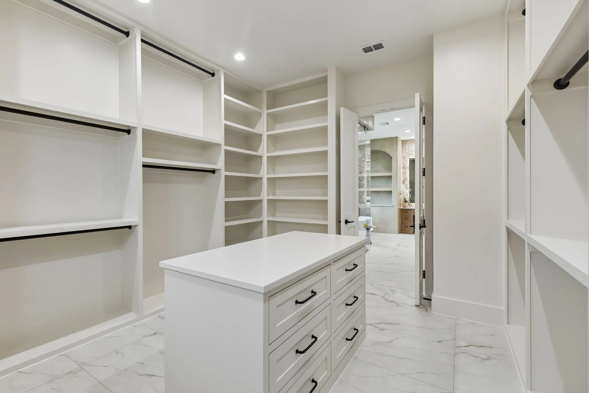 Single Family Residence For Sale in Parker County , 3032 Palermo Drive, Weatherford, Texas 76087, 5 Bedroom, 6 Bathroom, 4 Garage spaces, 4,992 Sqft, built in 2026, mls#21278694, Real Estate Agent in Weatherford, Homes For Sale in Parker county, Homes For Sale in Weatherford, Realtor in Weatherford Texas, Real Estate Brokerage Independent Realty Texas, Luminita Cordes Realtor
