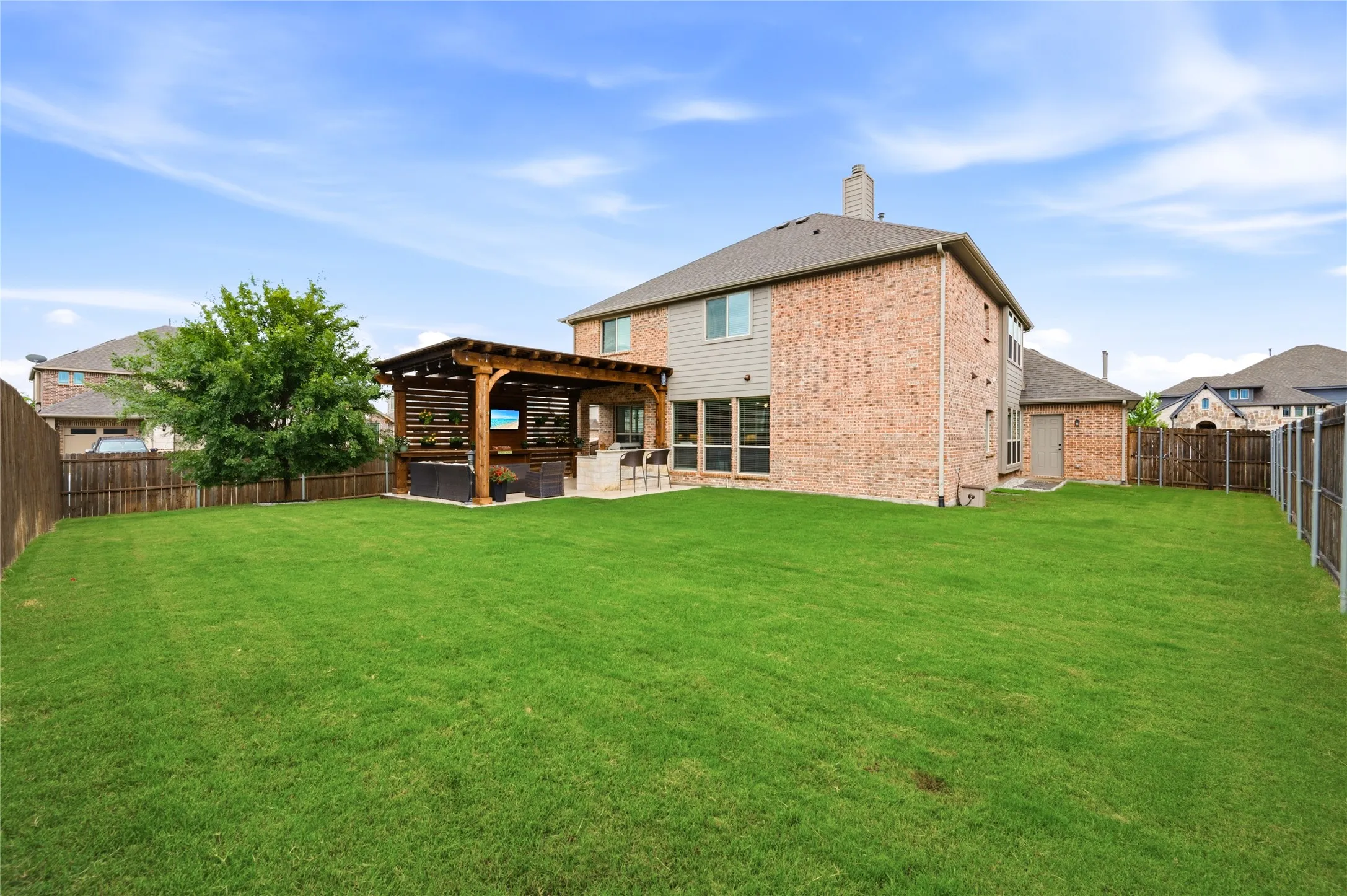 Single Family Residence For Sale in Collin County , 2104 Vista Ridge Road, Melissa, Texas 75454, 5 Bedroom, 4 Bathroom, 3 Garage spaces, 3,302 Sqft, built in 2022, mls#21278415, Real Estate Agent in Melissa, Homes For Sale in Collin county, Homes For Sale in Melissa, Realtor in Melissa Texas, Real Estate Brokerage Independent Realty Texas, Luminita Cordes Realtor