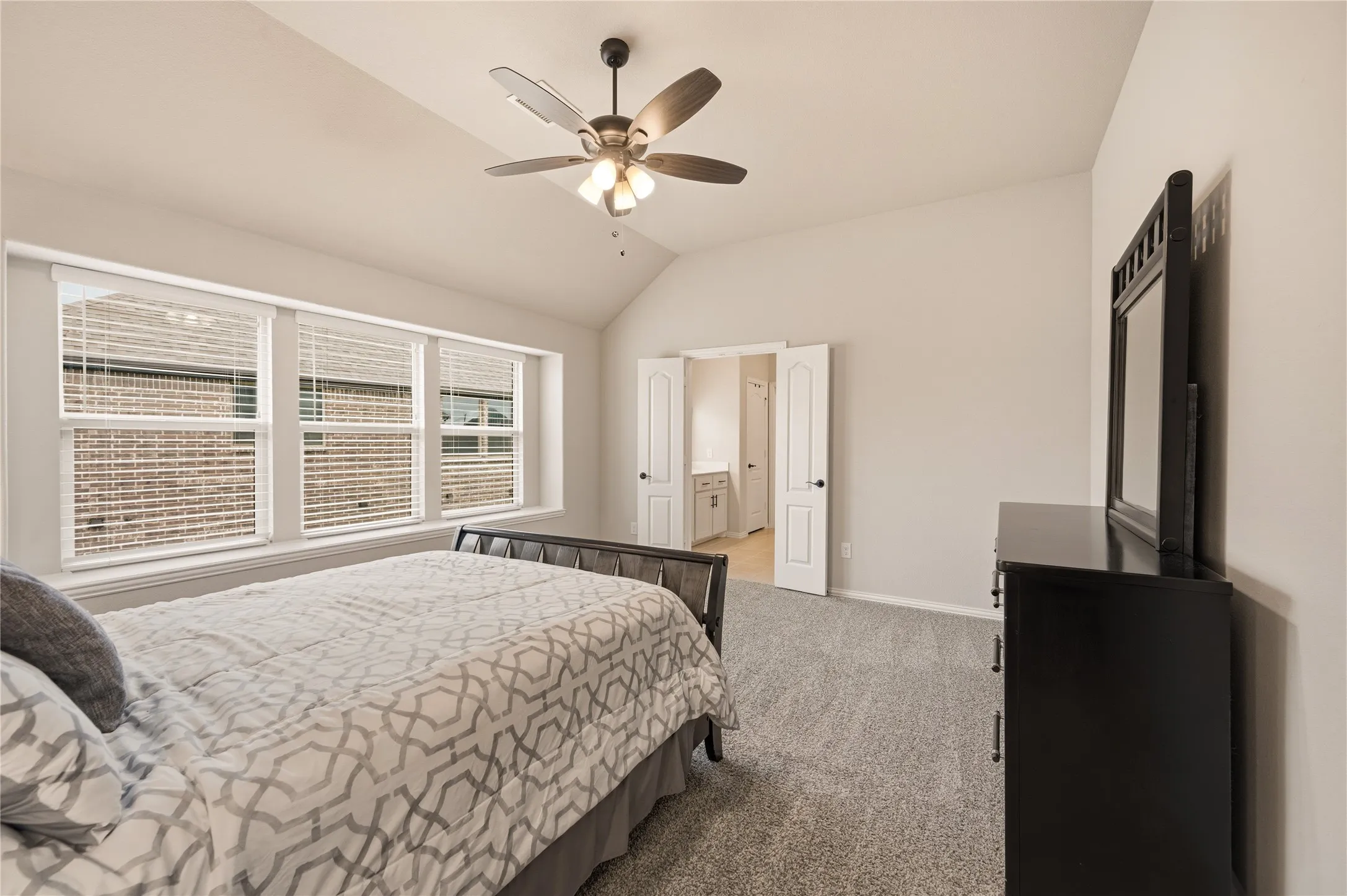 Single Family Residence For Sale in Collin County , 2104 Vista Ridge Road, Melissa, Texas 75454, 5 Bedroom, 4 Bathroom, 3 Garage spaces, 3,302 Sqft, built in 2022, mls#21278415, Real Estate Agent in Melissa, Homes For Sale in Collin county, Homes For Sale in Melissa, Realtor in Melissa Texas, Real Estate Brokerage Independent Realty Texas, Luminita Cordes Realtor