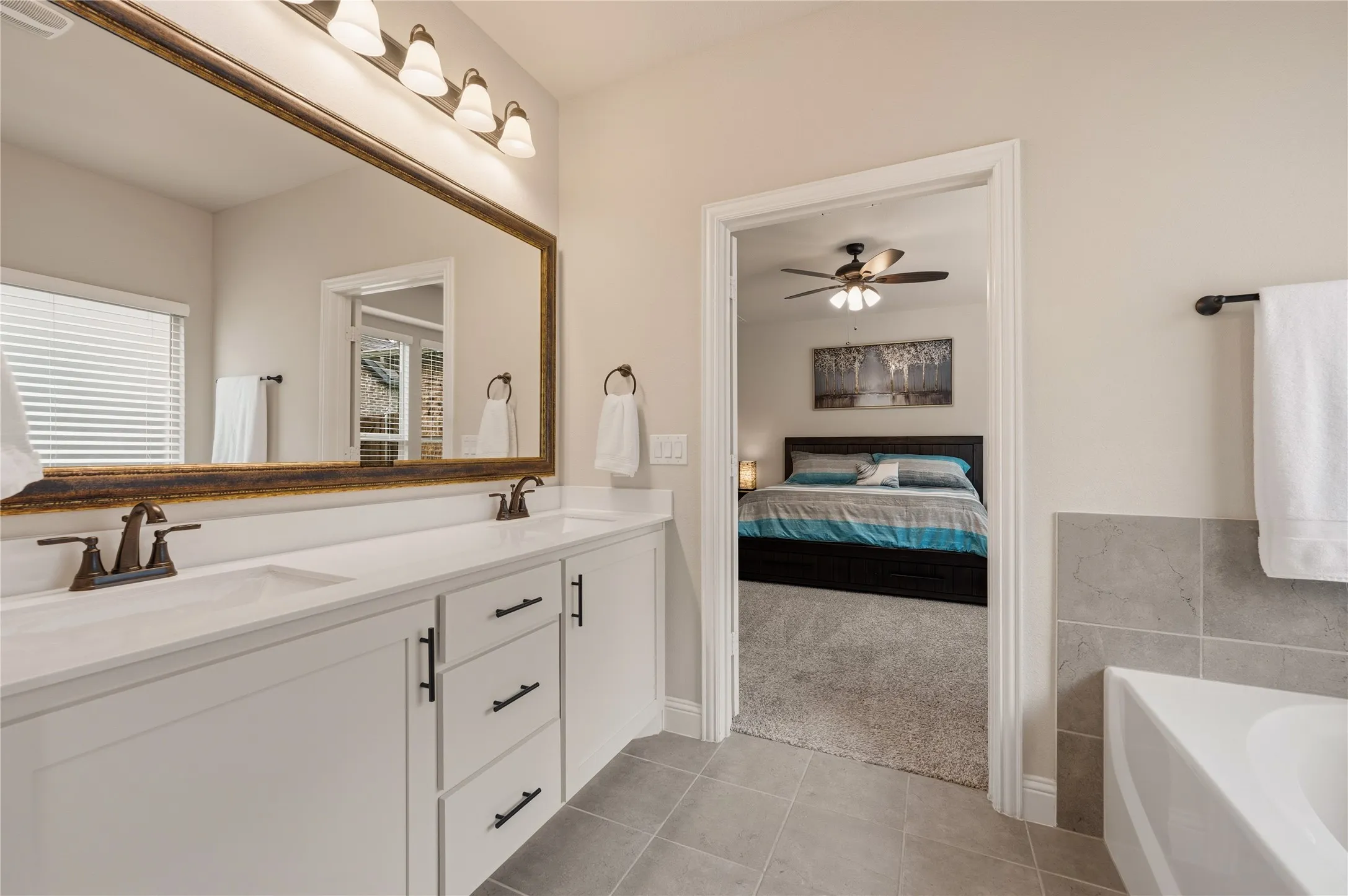Single Family Residence For Sale in Collin County , 2104 Vista Ridge Road, Melissa, Texas 75454, 5 Bedroom, 4 Bathroom, 3 Garage spaces, 3,302 Sqft, built in 2022, mls#21278415, Real Estate Agent in Melissa, Homes For Sale in Collin county, Homes For Sale in Melissa, Realtor in Melissa Texas, Real Estate Brokerage Independent Realty Texas, Luminita Cordes Realtor
