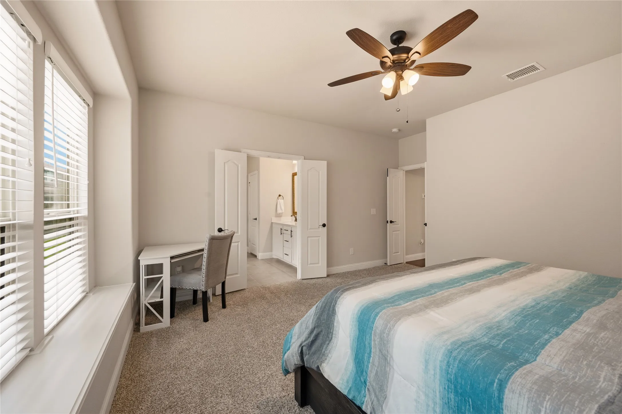 Single Family Residence For Sale in Collin County , 2104 Vista Ridge Road, Melissa, Texas 75454, 5 Bedroom, 4 Bathroom, 3 Garage spaces, 3,302 Sqft, built in 2022, mls#21278415, Real Estate Agent in Melissa, Homes For Sale in Collin county, Homes For Sale in Melissa, Realtor in Melissa Texas, Real Estate Brokerage Independent Realty Texas, Luminita Cordes Realtor