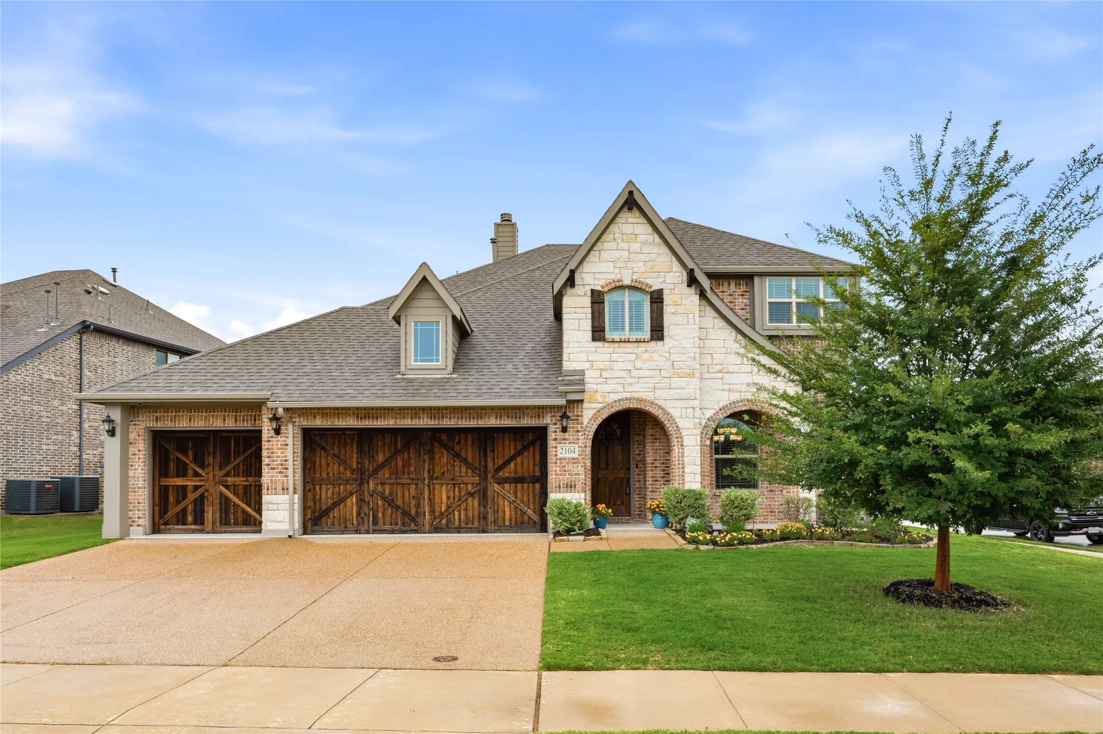 Single Family Residence For Sale in Collin County , 2104 Vista Ridge Road, Melissa, Texas 75454, 5 Bedroom, 4 Bathroom, 3 Garage spaces, 3,302 Sqft, built in 2022, mls#21278415, Real Estate Agent in Melissa, Homes For Sale in Collin county, Homes For Sale in Melissa, Realtor in Melissa Texas, Real Estate Brokerage Independent Realty Texas, Luminita Cordes Realtor