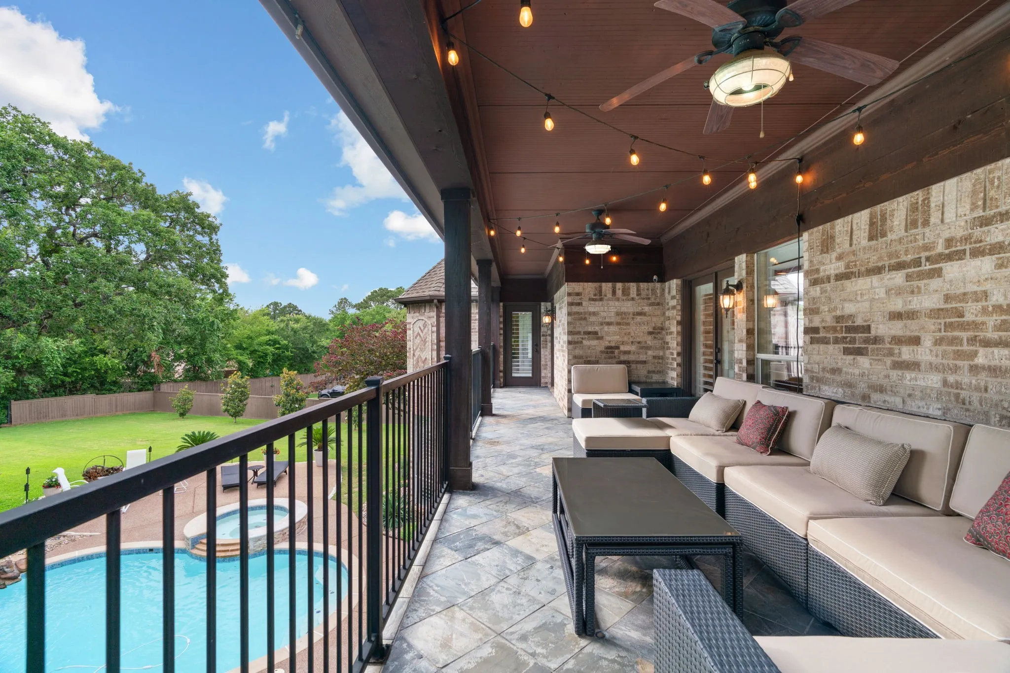 Single Family Residence For Sale in Tarrant County , 1203 Earlston Court, Southlake, Texas 76092, 5 Bedroom, 8 Bathroom, 3 Garage spaces, 6,960 Sqft, built in 1999, mls#21274452, Real Estate Agent in Southlake, Homes For Sale in Tarrant county, Homes For Sale in Southlake, Realtor in Southlake Texas, Real Estate Brokerage Independent Realty Texas, Luminita Cordes Realtor