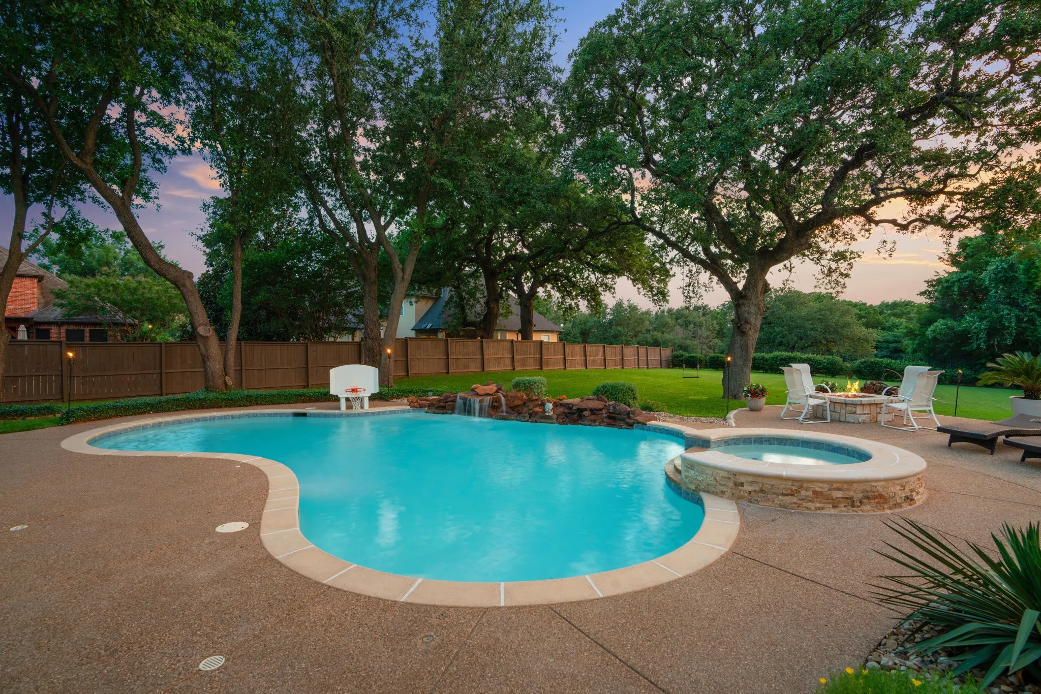 Single Family Residence For Sale in Tarrant County , 1203 Earlston Court, Southlake, Texas 76092, 5 Bedroom, 8 Bathroom, 3 Garage spaces, 6,960 Sqft, built in 1999, mls#21274452, Real Estate Agent in Southlake, Homes For Sale in Tarrant county, Homes For Sale in Southlake, Realtor in Southlake Texas, Real Estate Brokerage Independent Realty Texas, Luminita Cordes Realtor