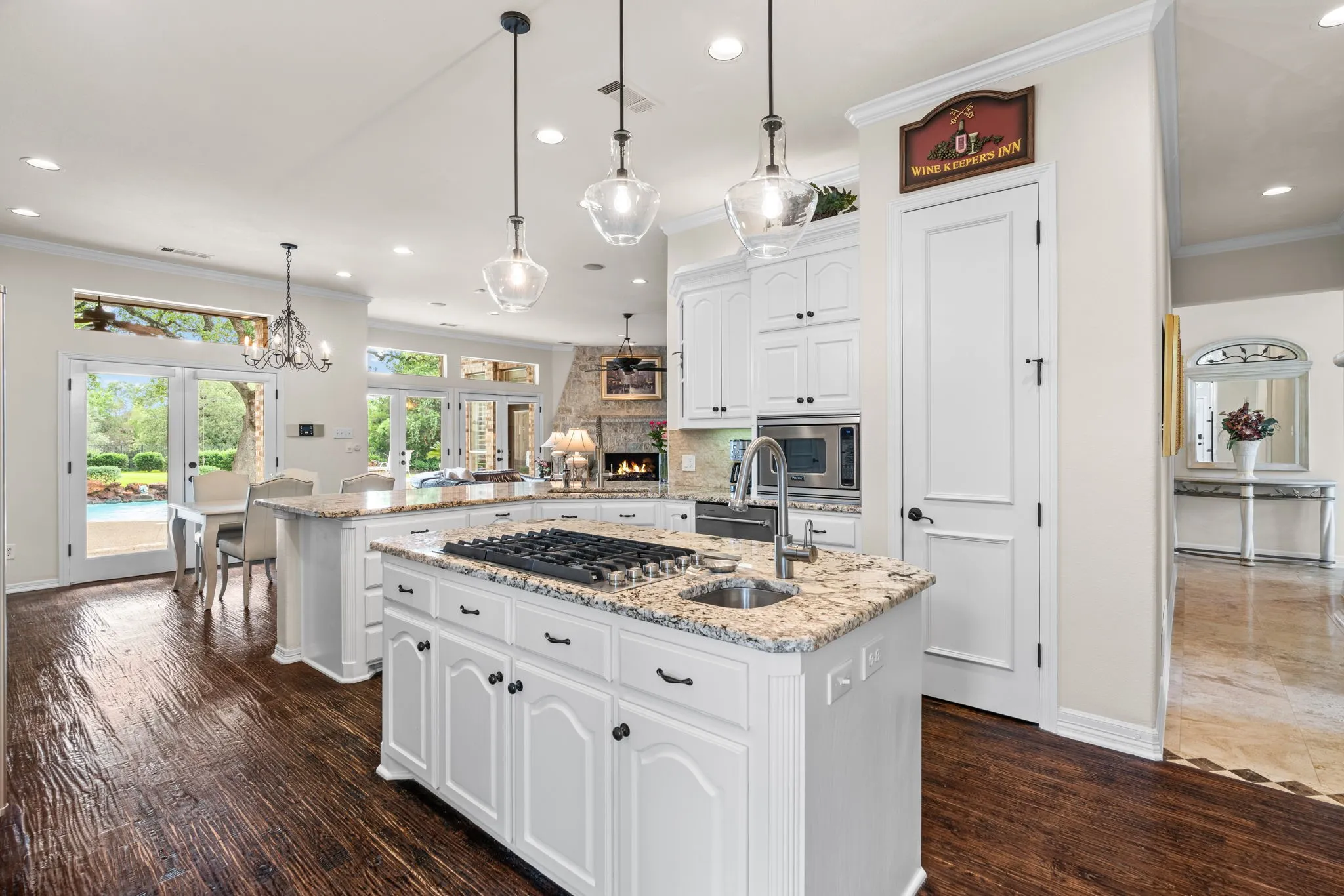 Single Family Residence For Sale in Tarrant County , 1203 Earlston Court, Southlake, Texas 76092, 5 Bedroom, 8 Bathroom, 3 Garage spaces, 6,960 Sqft, built in 1999, mls#21274452, Real Estate Agent in Southlake, Homes For Sale in Tarrant county, Homes For Sale in Southlake, Realtor in Southlake Texas, Real Estate Brokerage Independent Realty Texas, Luminita Cordes Realtor