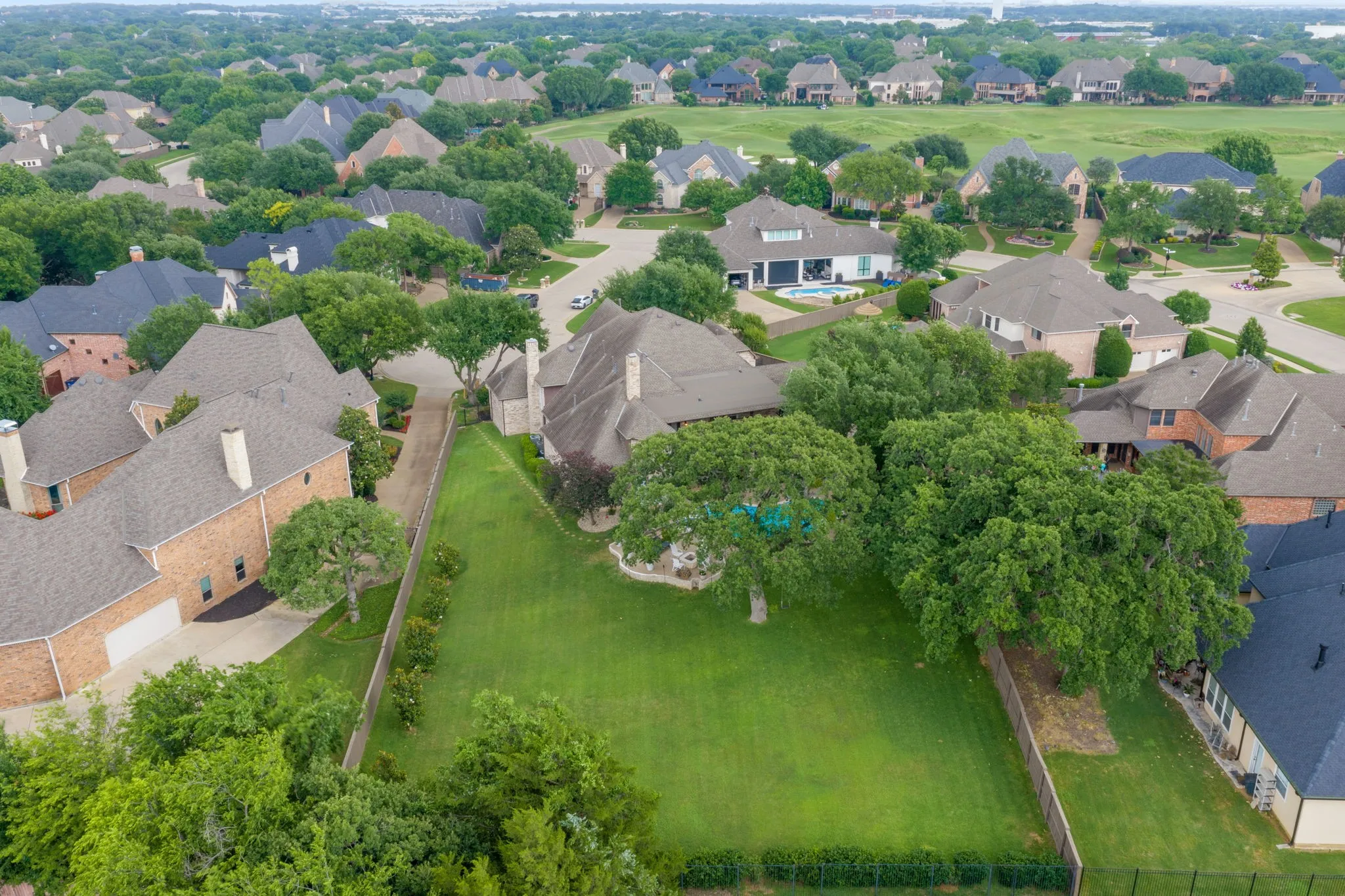 Single Family Residence For Sale in Tarrant County , 1203 Earlston Court, Southlake, Texas 76092, 5 Bedroom, 8 Bathroom, 3 Garage spaces, 6,960 Sqft, built in 1999, mls#21274452, Real Estate Agent in Southlake, Homes For Sale in Tarrant county, Homes For Sale in Southlake, Realtor in Southlake Texas, Real Estate Brokerage Independent Realty Texas, Luminita Cordes Realtor