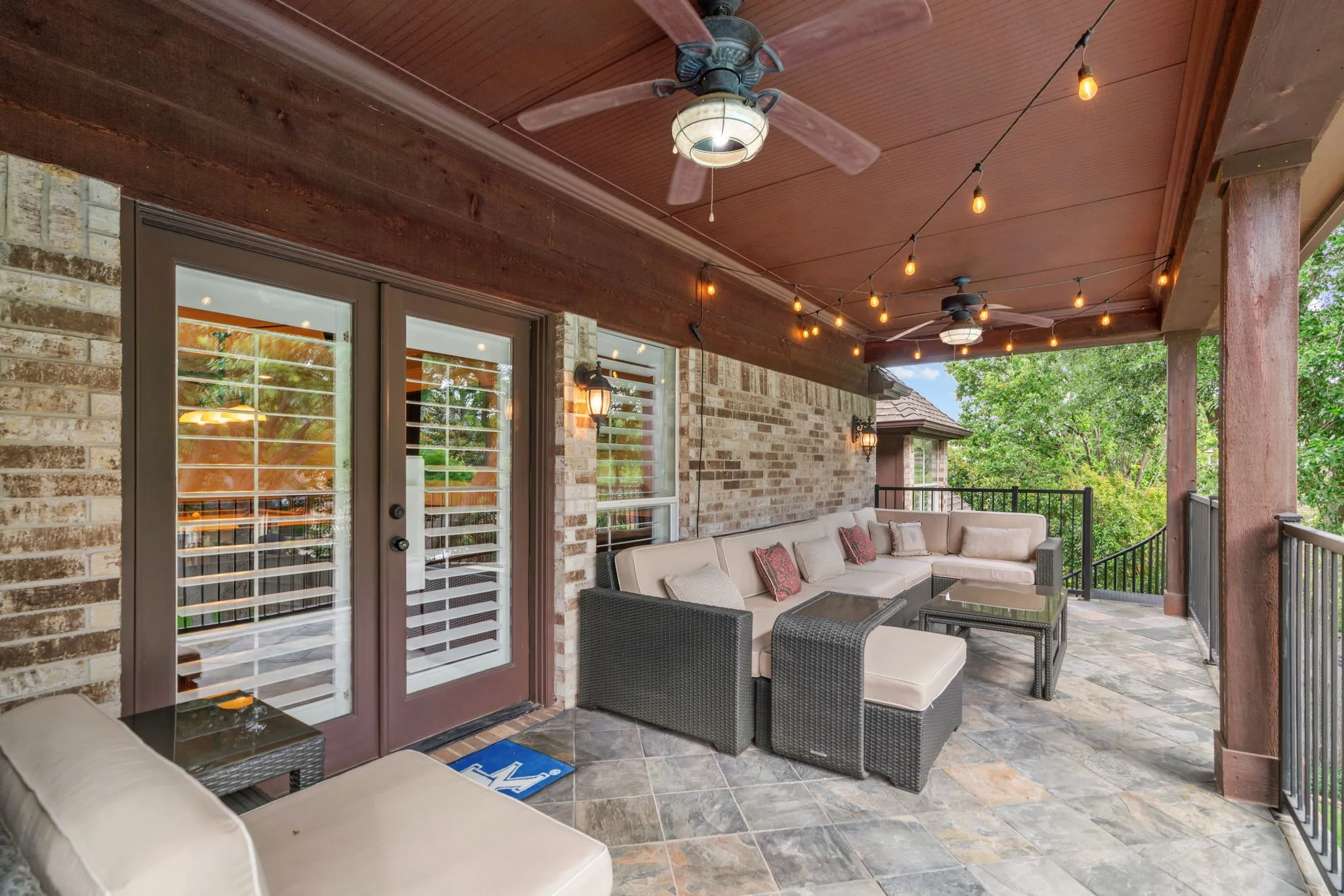 Single Family Residence For Sale in Tarrant County , 1203 Earlston Court, Southlake, Texas 76092, 5 Bedroom, 8 Bathroom, 3 Garage spaces, 6,960 Sqft, built in 1999, mls#21274452, Real Estate Agent in Southlake, Homes For Sale in Tarrant county, Homes For Sale in Southlake, Realtor in Southlake Texas, Real Estate Brokerage Independent Realty Texas, Luminita Cordes Realtor